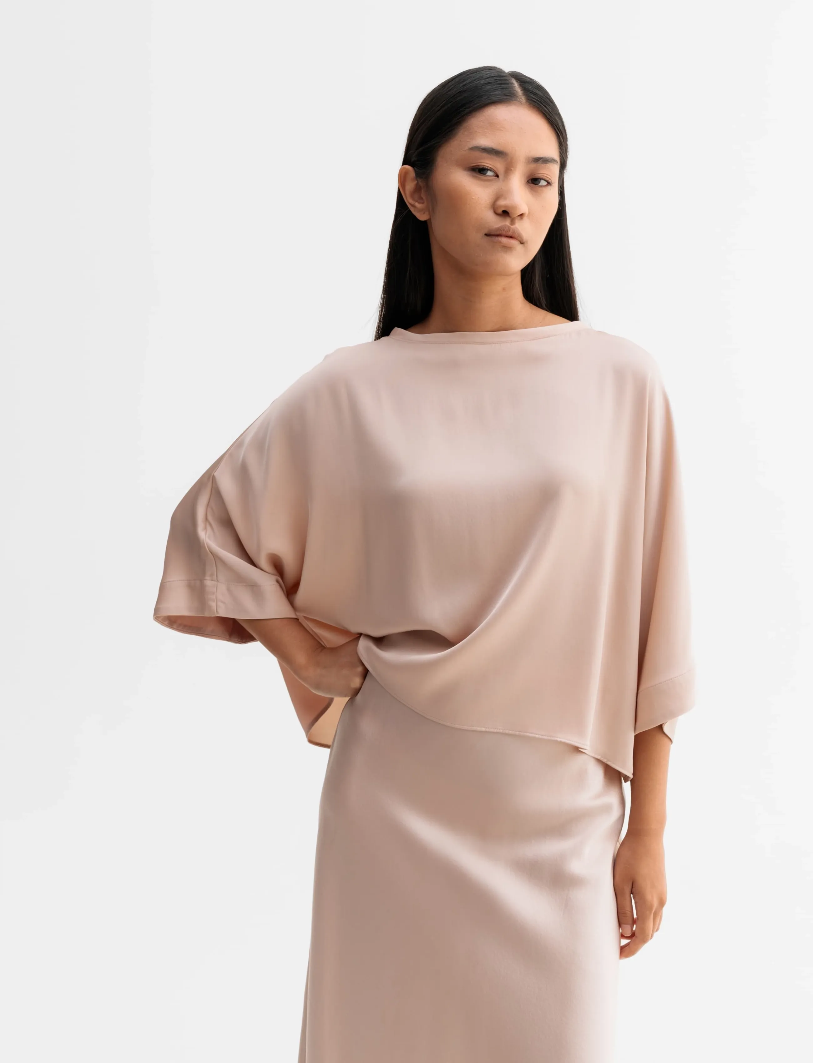 Ahlvar Gallery Thea silk tee - Kortærmede bluser - DUSTY PINK / pink/rose