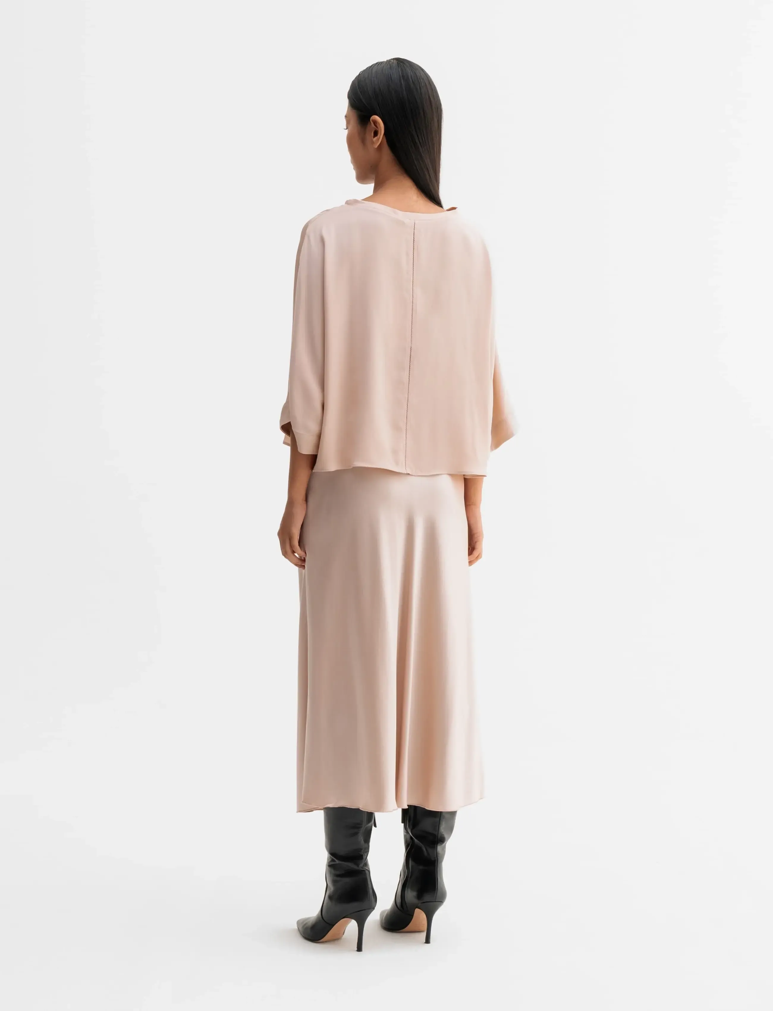 Ahlvar Gallery - Thea silk tee - kortærmede bluser - dusty pink - 4