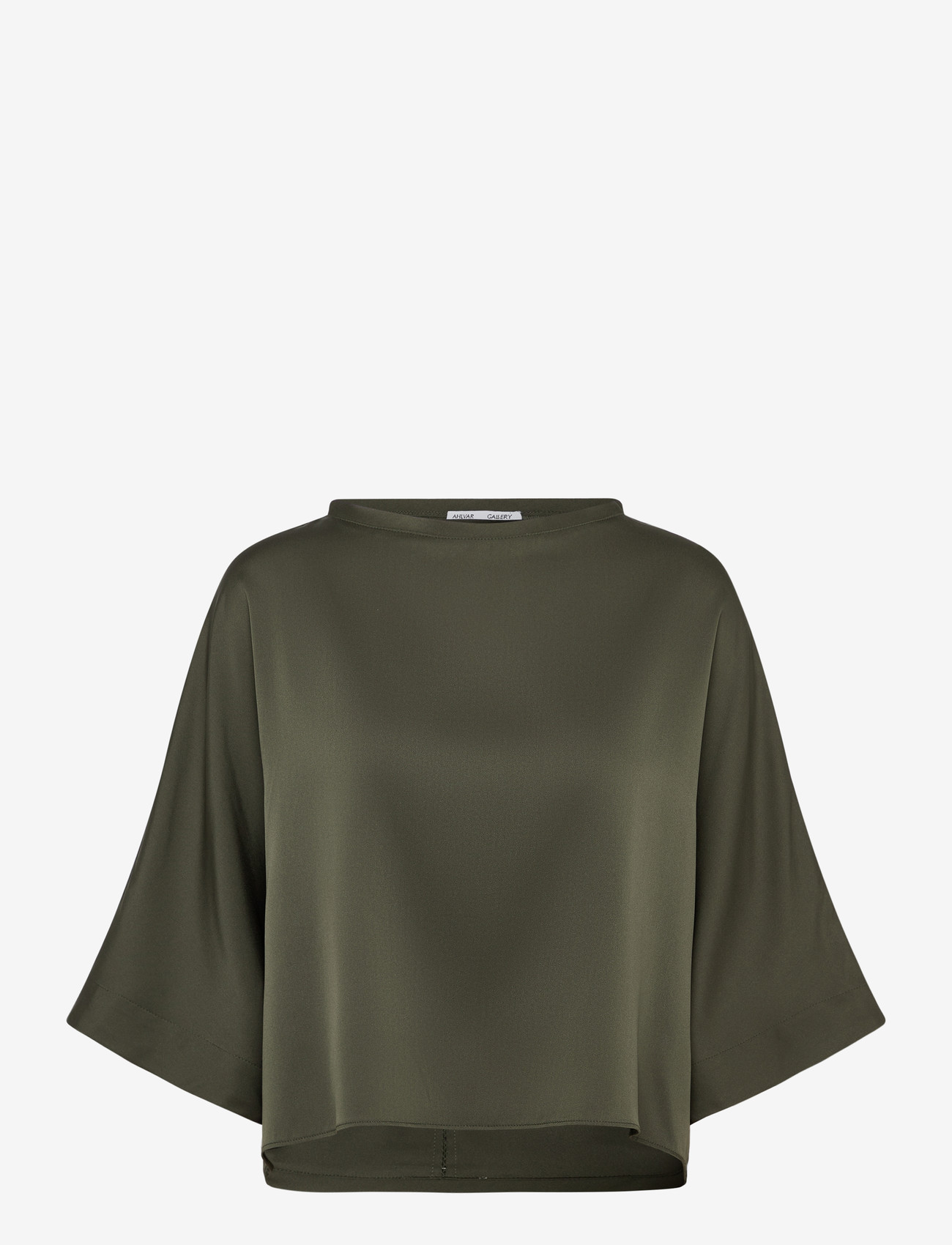 Ahlvar Gallery - Thea silk tee - kortärmade blusar - olive green - 1