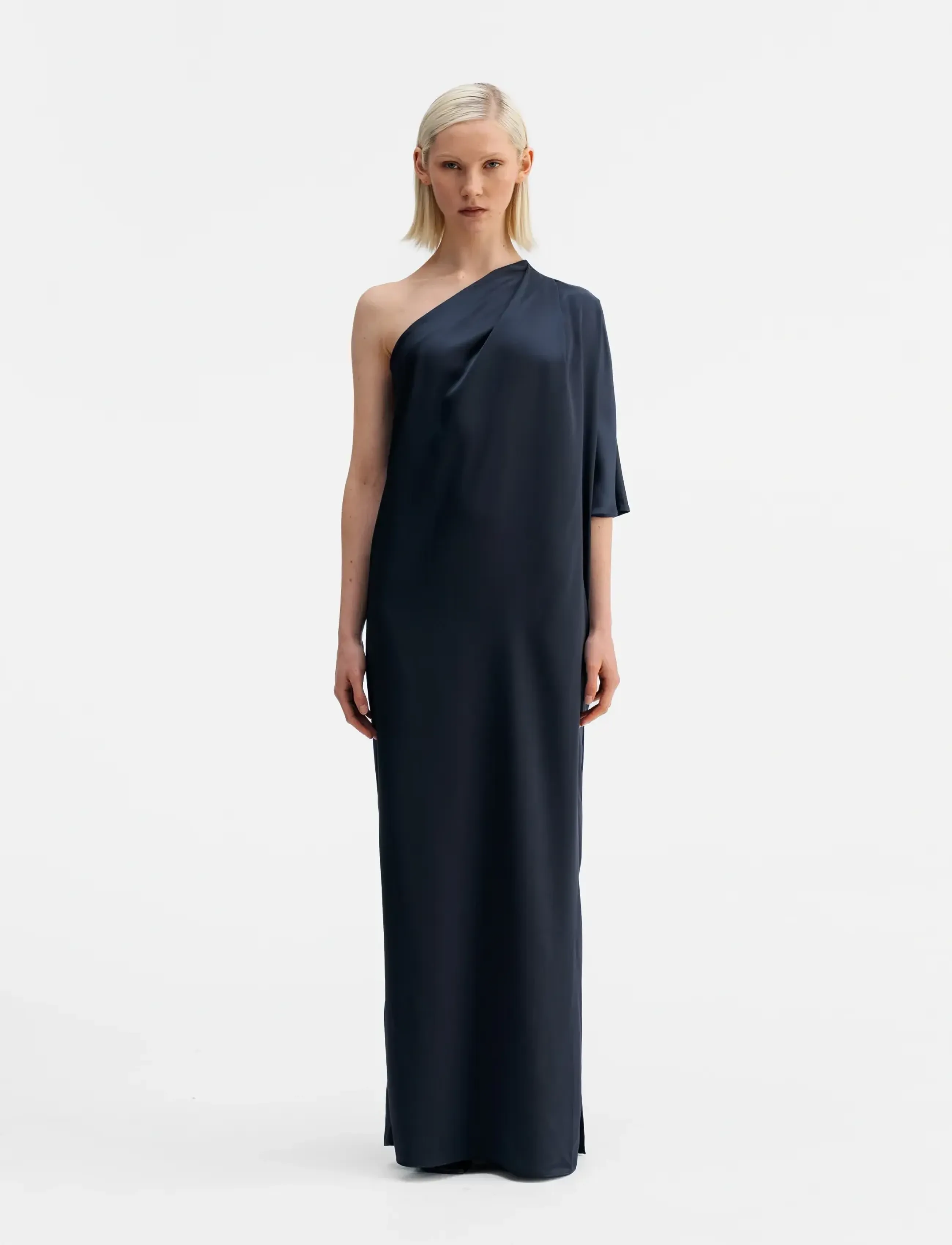 Ahlvar Gallery Ella Satin Dress, M, Designer, Marineblau - Maxi Frauen