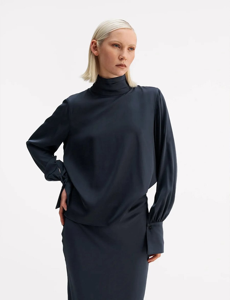 Ahlvar Gallery - Luna silk blouse - långärmade blusar - blue grey - 0