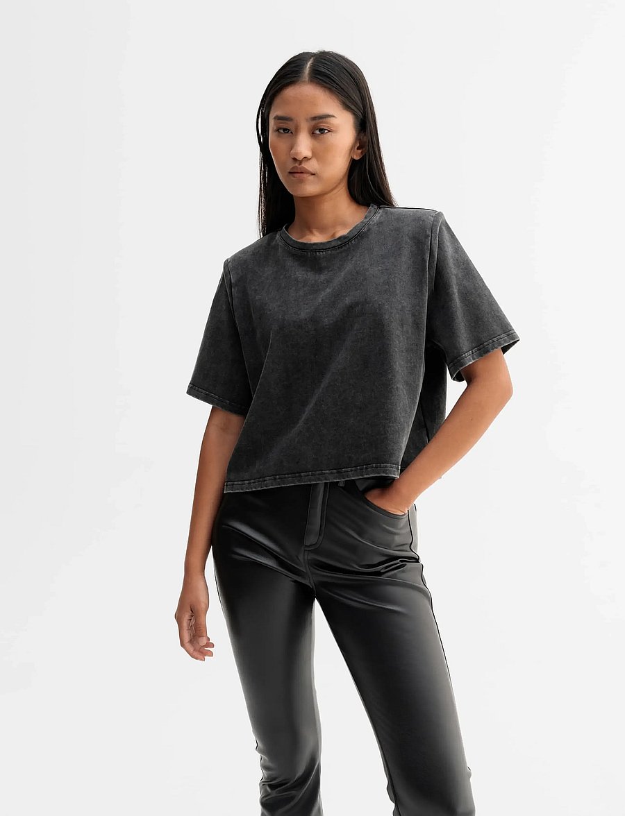 Ahlvar Gallery - Aiko PU leather trousers - læderbukser - black - 3