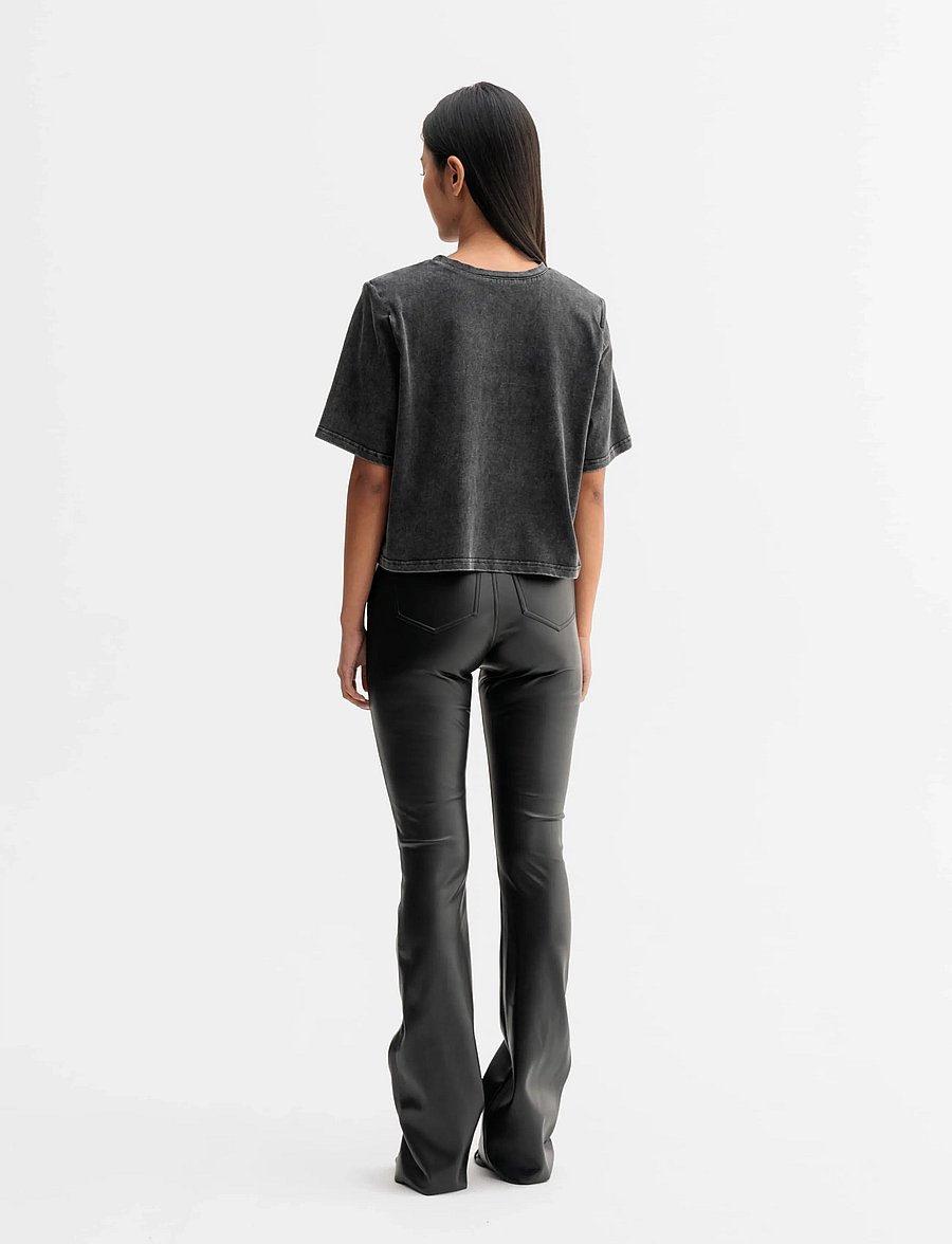 Ahlvar Gallery - Aiko PU leather trousers - læderbukser - black - 4