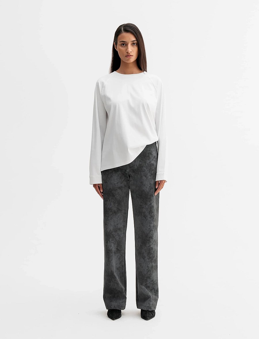 Ahlvar Gallery - Aina PU leather trousers - dark grey - 3