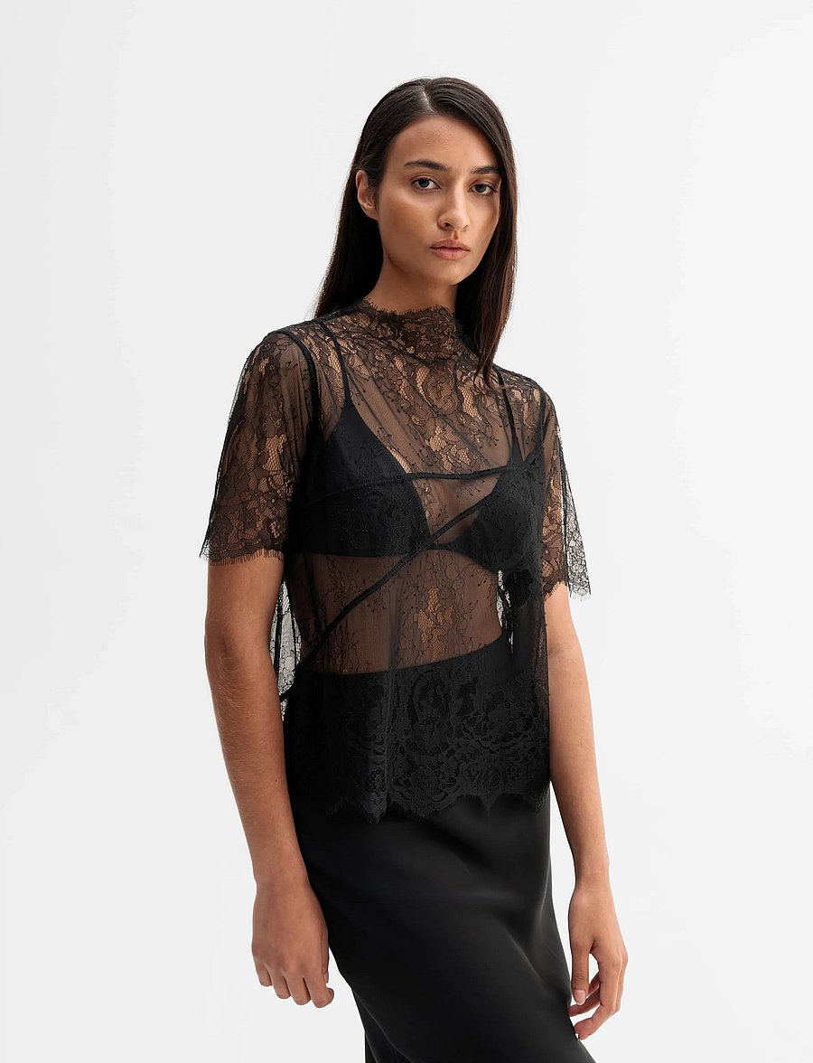 Ahlvar Gallery - Edina lace tee - short-sleeved blouses - black - 0