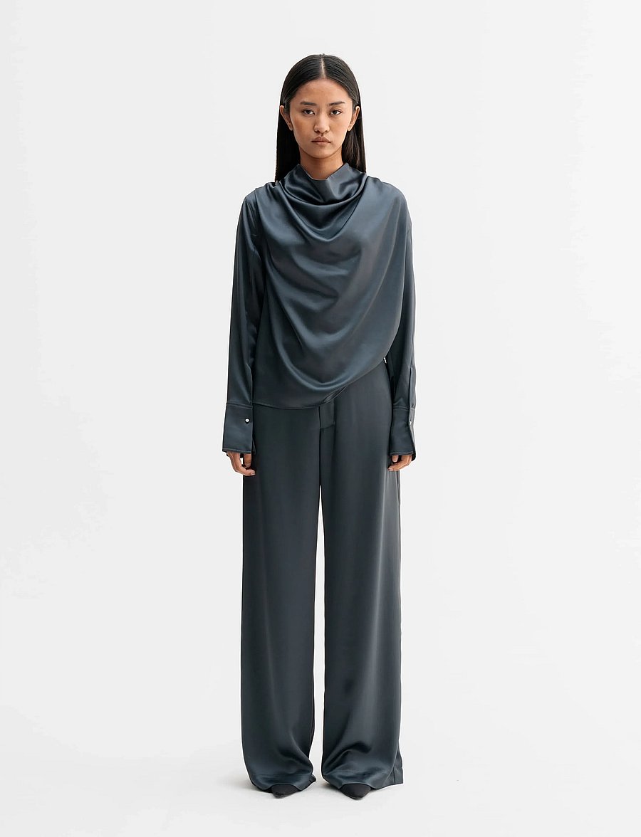 Ahlvar Gallery - Miko satin blouse - langærmede bluser - dark grey - 4