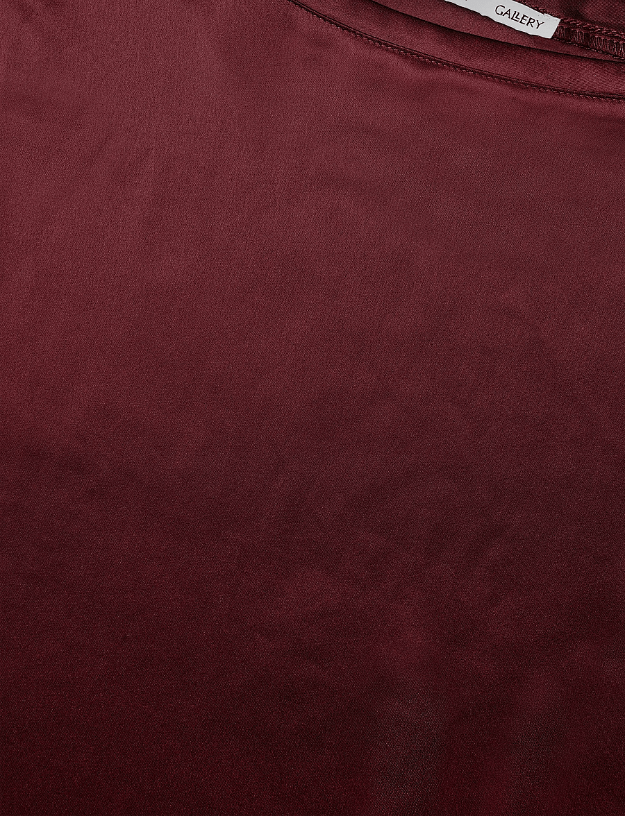 Ahlvar Gallery - Tori satin tee - t-shirts - burgundy - 4