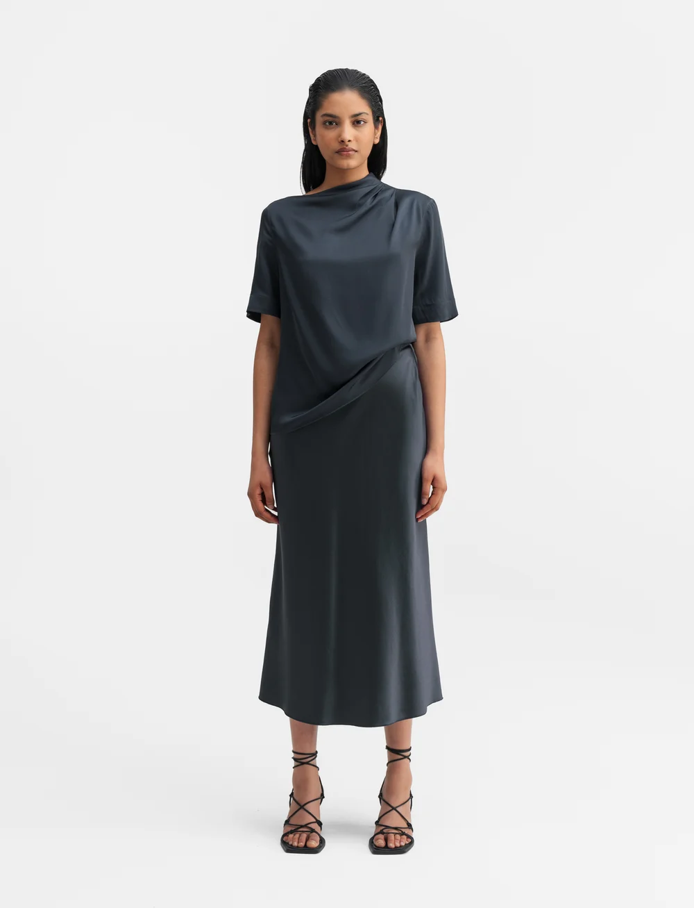 Ahlvar Gallery - Hana satin silk skirt - satinkjolar - blue grey - 3