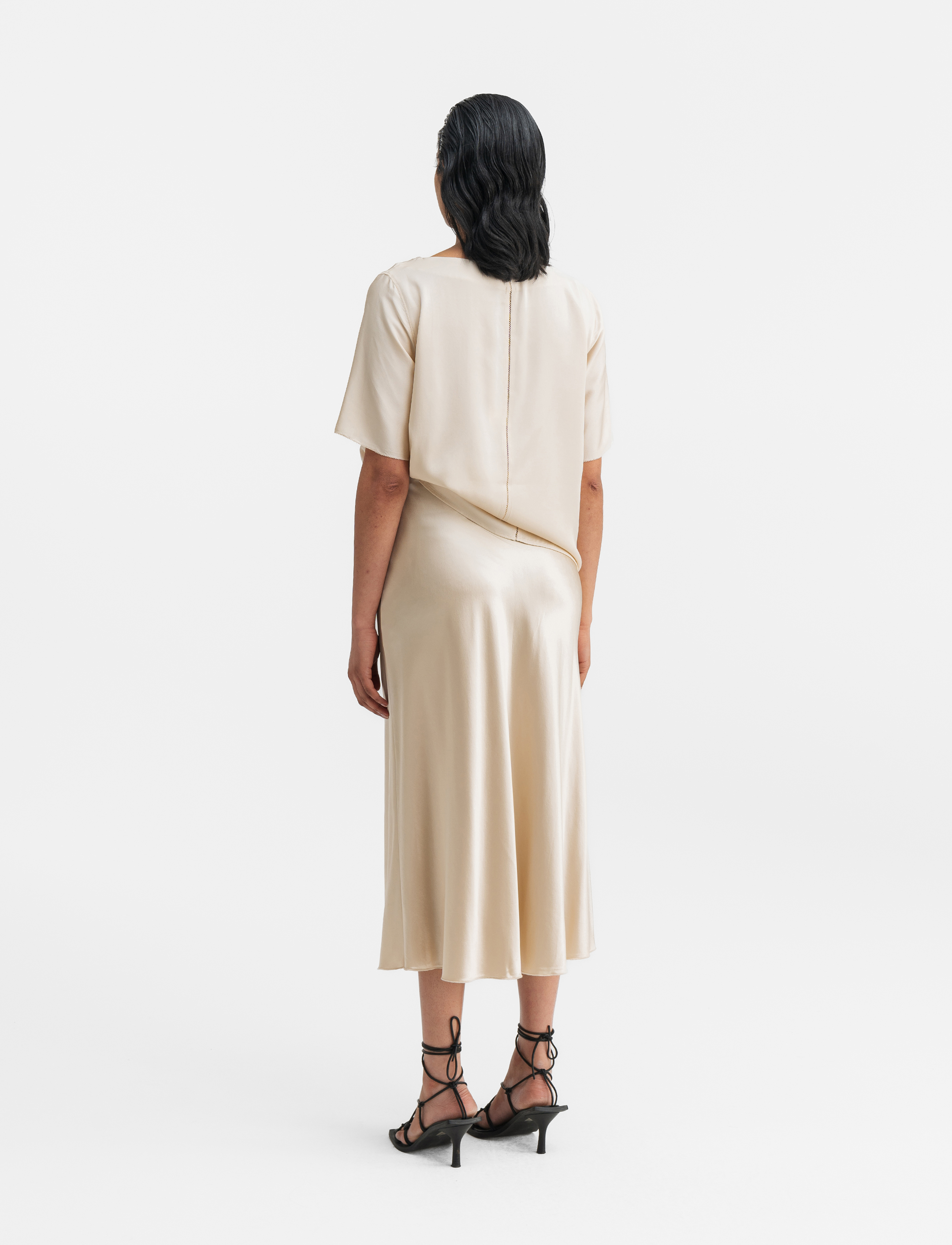 Ahlvar Gallery - Hana satin skirt - satinnederdele - cream - 4