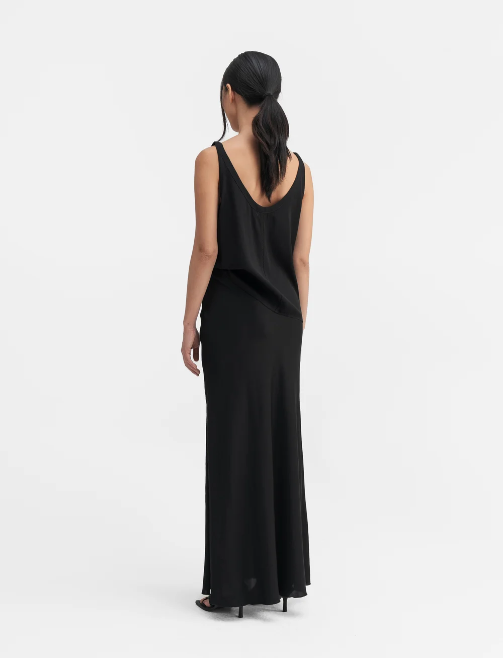 Ahlvar Gallery - Shin silk tank - Ärmlösa blusar - black - 4