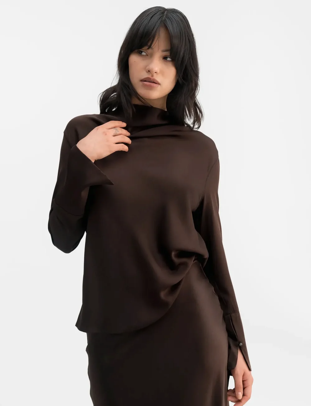 Ahlvar Gallery - Ayumi silk blouse - långärmade blusar - dark brown - 0