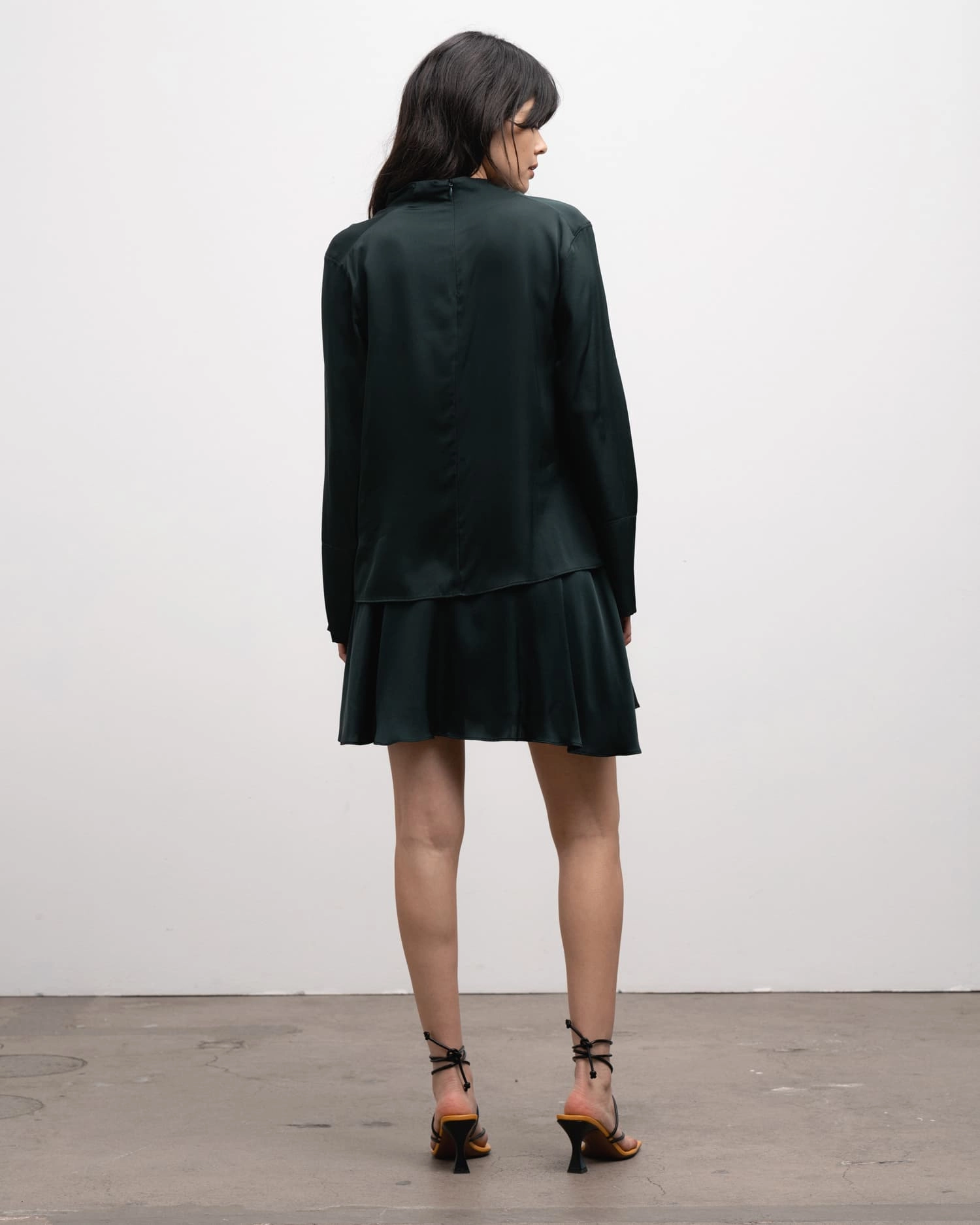 Ahlvar Gallery - Ayumi silk blouse - langärmlige blusen - deep forrest - 3