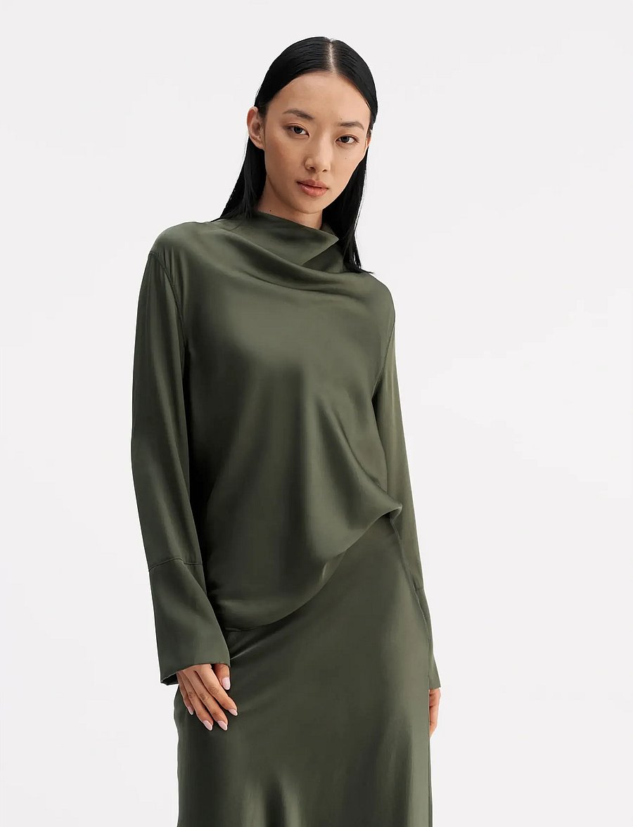 Ahlvar Gallery - Ayumi silk blouse - langärmelige blusen - olive green - 0