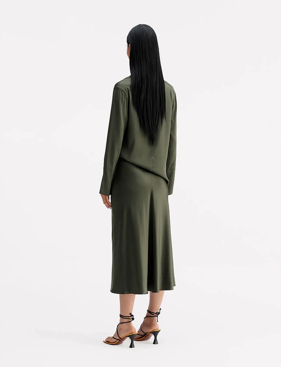 Ahlvar Gallery - Ayumi silk blouse - langärmelige blusen - olive green - 4