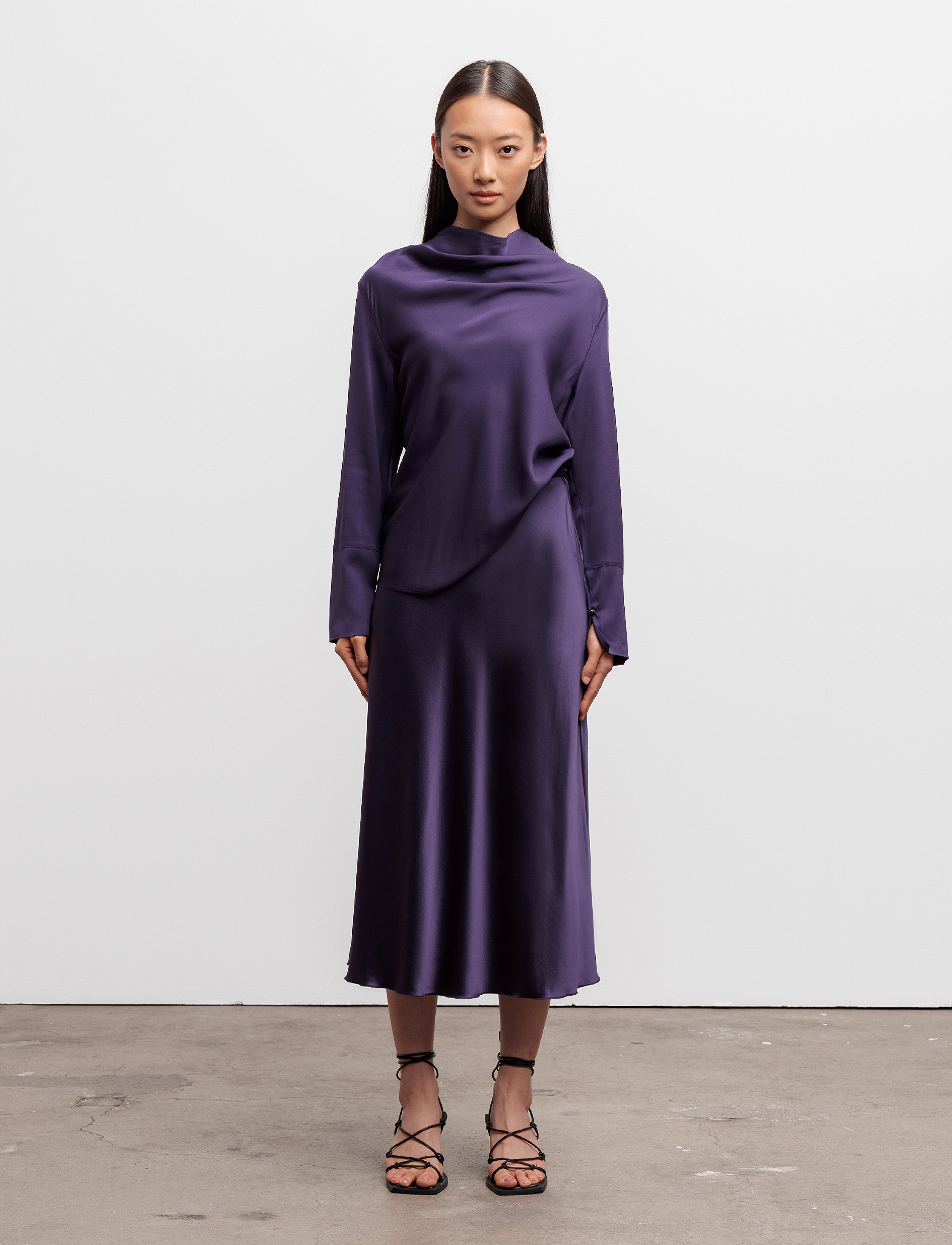 Ahlvar Gallery - Ayumi silk blouse - langærmede bluser - plum - 3