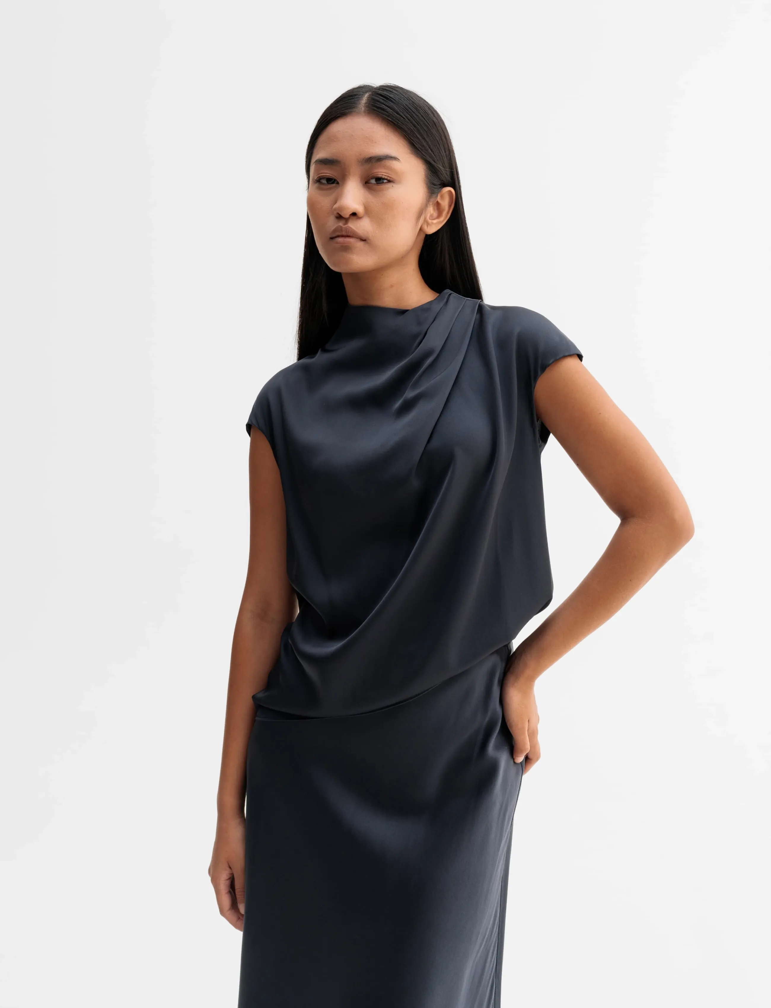 Ahlvar Gallery Lima Silk Top, L, Blue, Bluser > Kortærmede, Dame