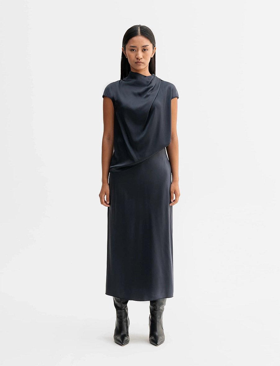Ahlvar Gallery - Lima silk top - kortærmede bluser - blue grey - 3