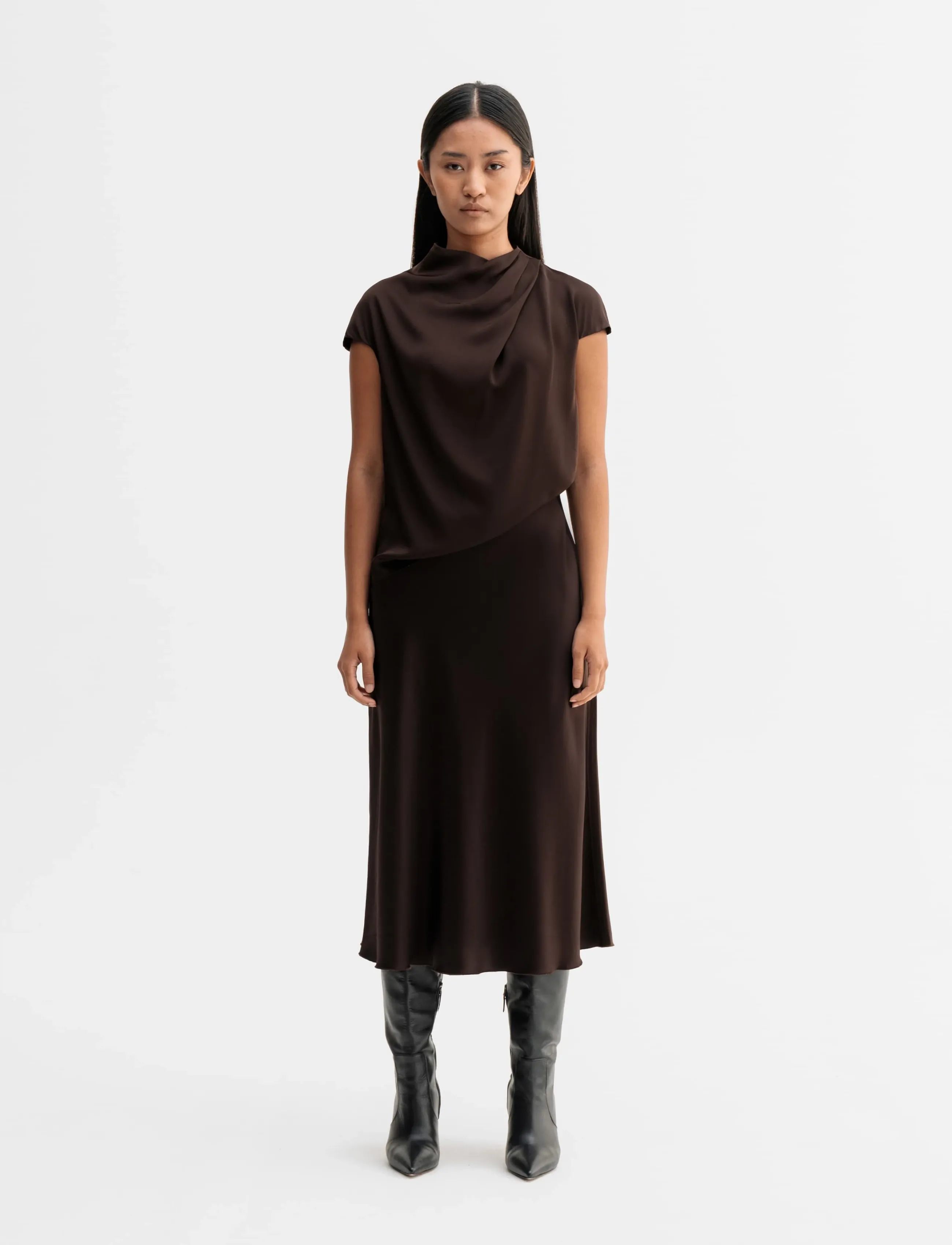 Ahlvar Gallery - Lima silk top - short-sleeved blouses - dark brown - 3