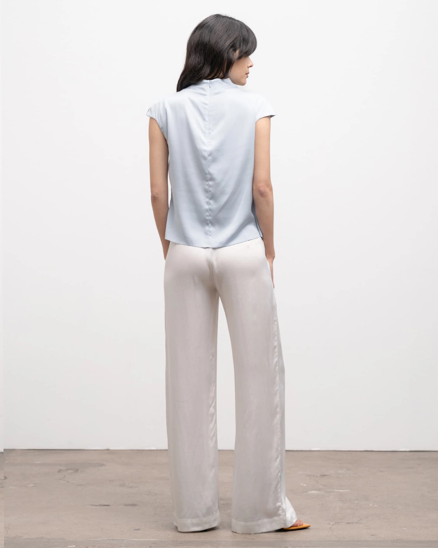 Ahlvar Gallery - Lima silk top - light blue - 3