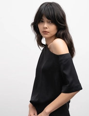 Ahlvar Gallery - Chima blouse - blouses à manches courtes - black - 5