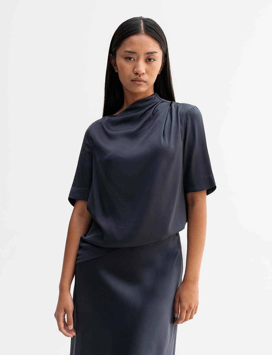 Ahlvar Gallery - Lima silk tee - short-sleeved blouses - blue grey - 0