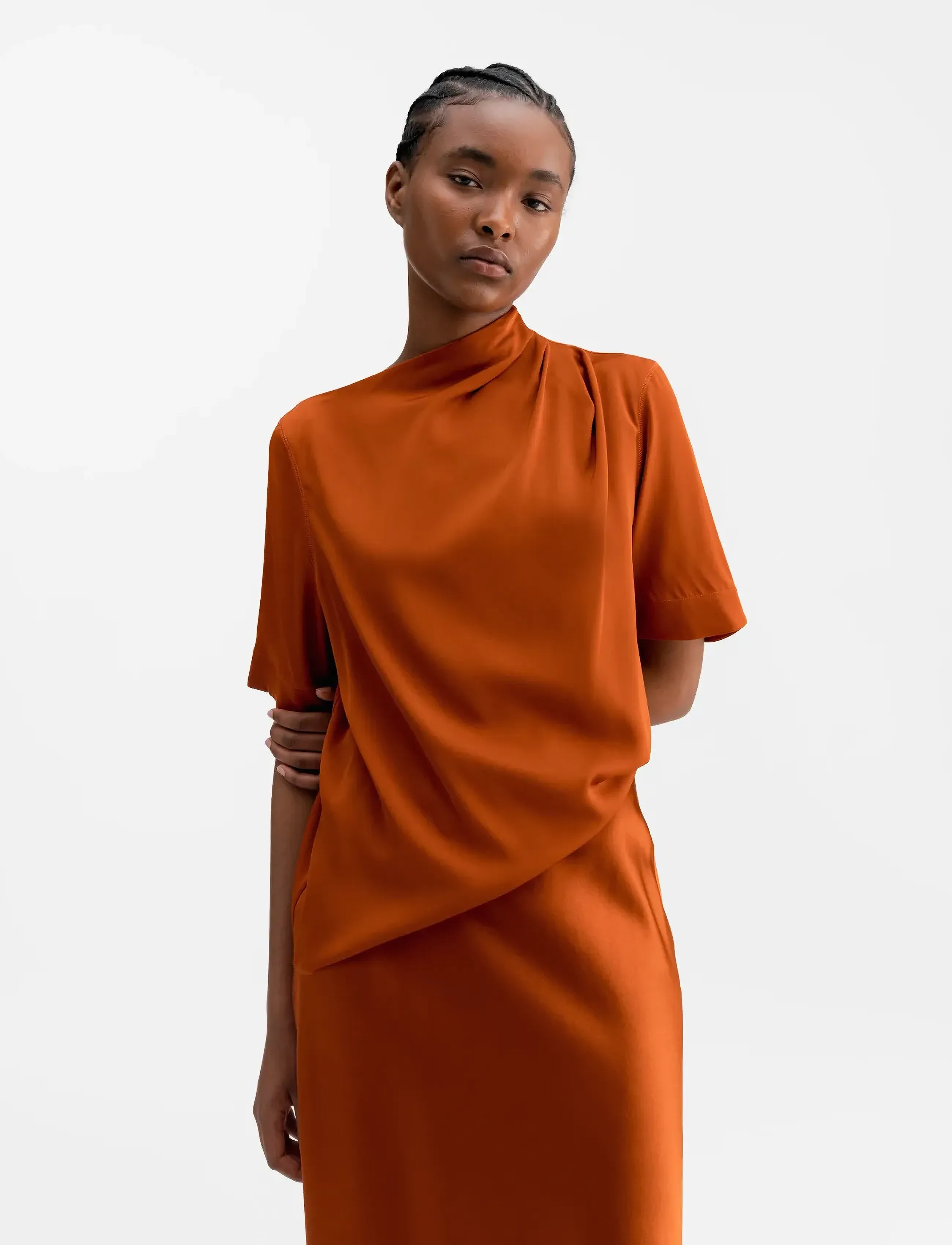 Ahlvar Gallery Lima silk tee - Kortærmede bluser - RUST / orange