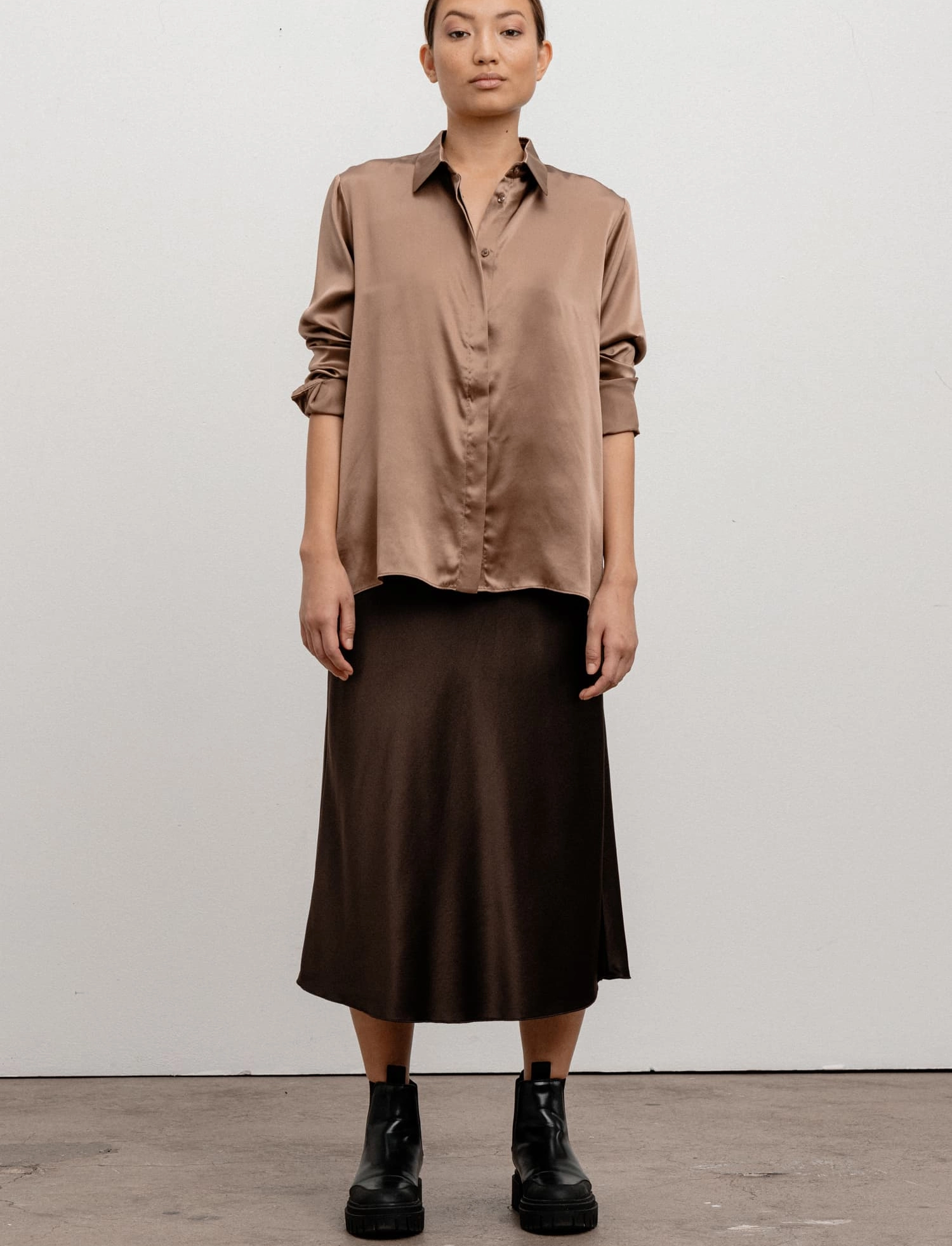 Ahlvar Gallery - Gisa satin shirt - sand - 2