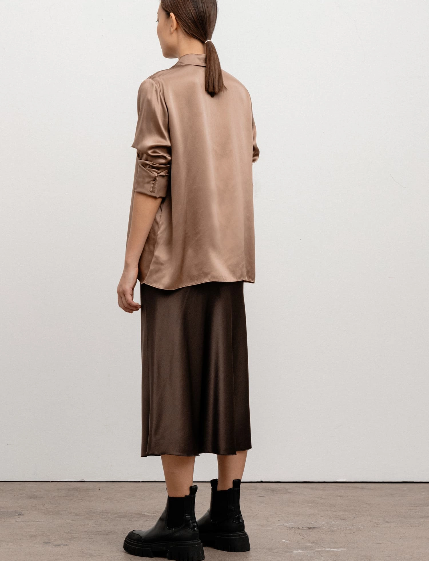 Ahlvar Gallery - Gisa satin shirt - sand - 3
