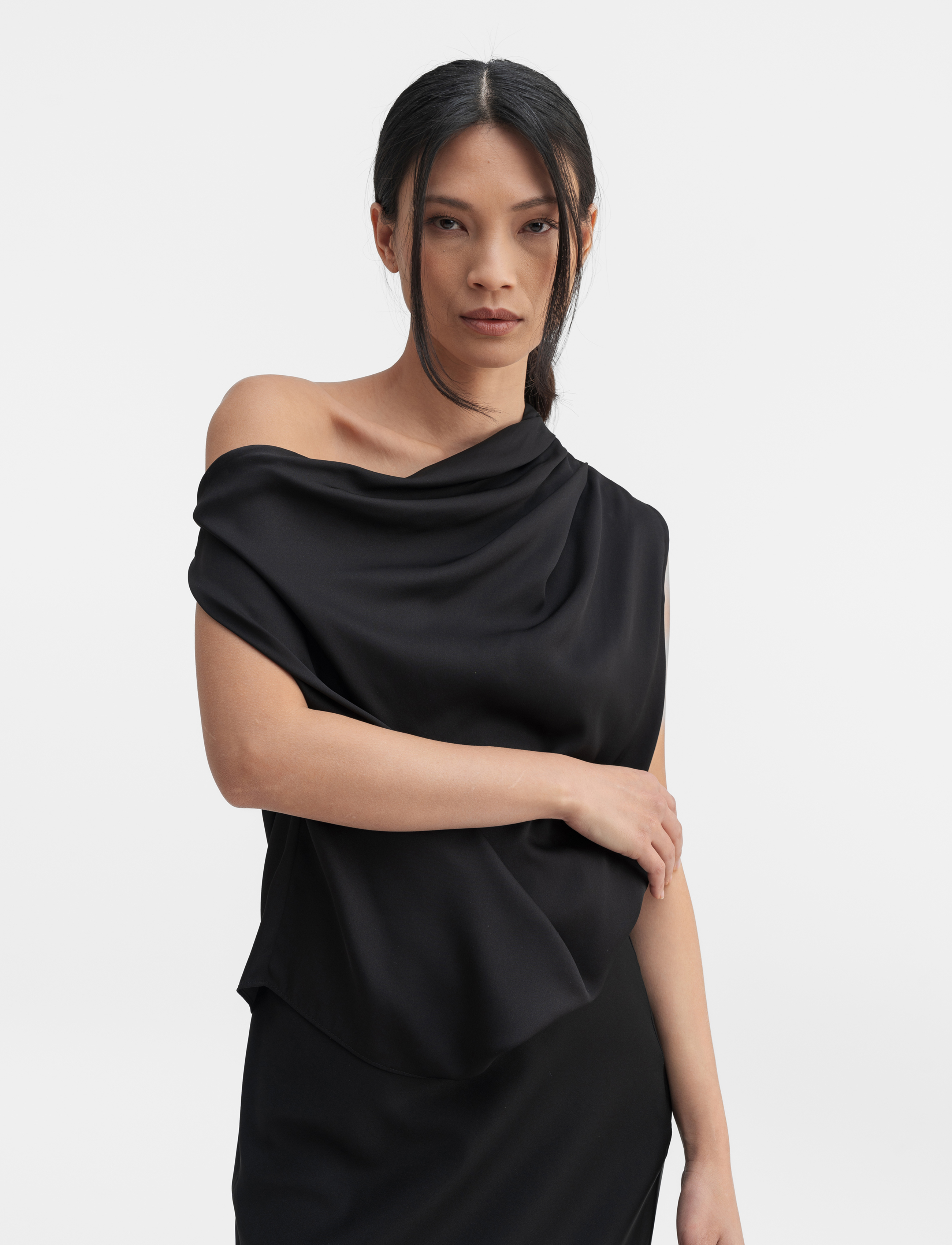Ahlvar Gallery - Lana silk tank - black - 3