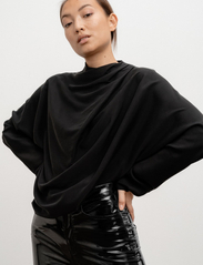 Ahlvar Gallery - Lima blouse - long-sleeved blouses - black - 4