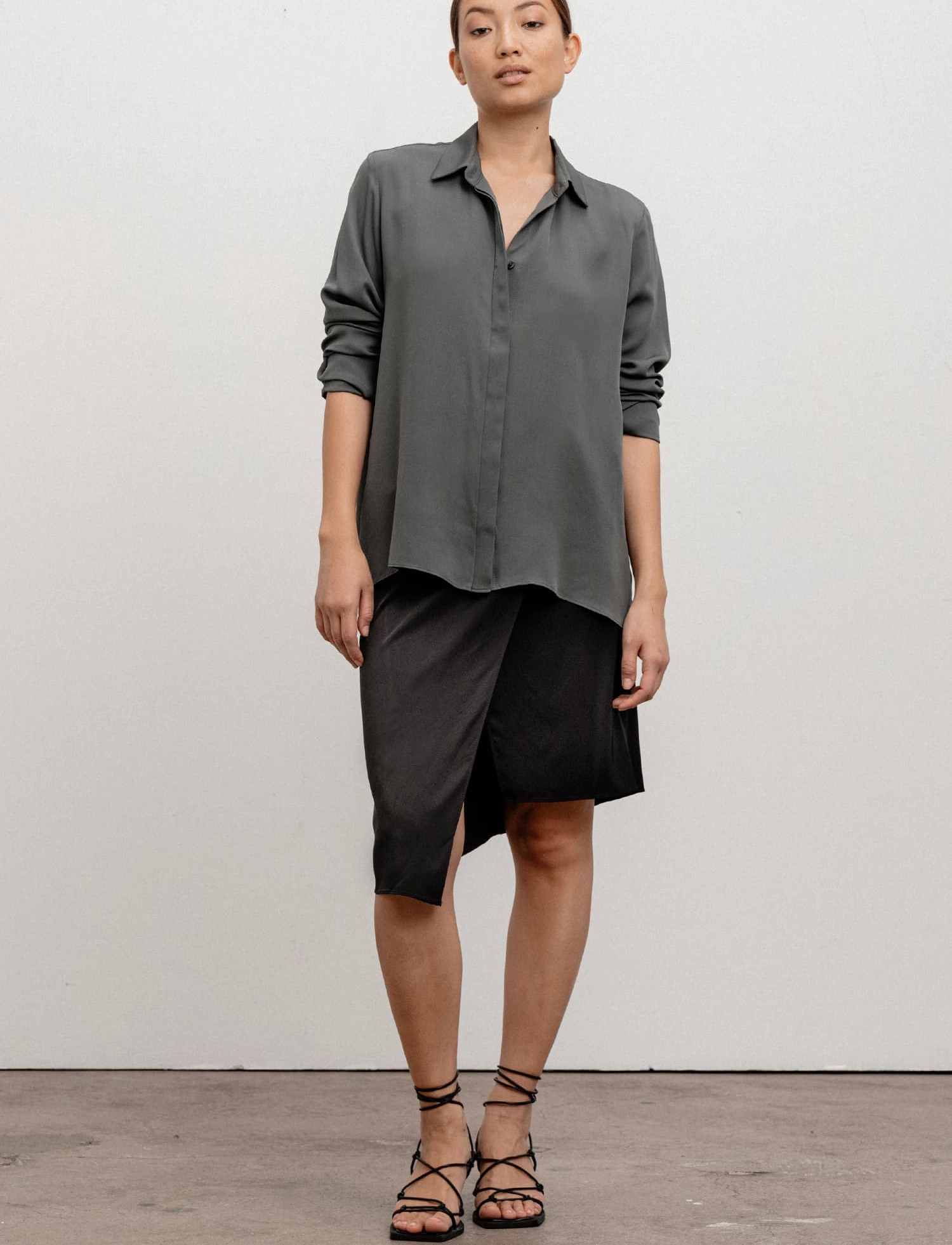 Ahlvar Gallery - Mia silk shirt - military green - 2