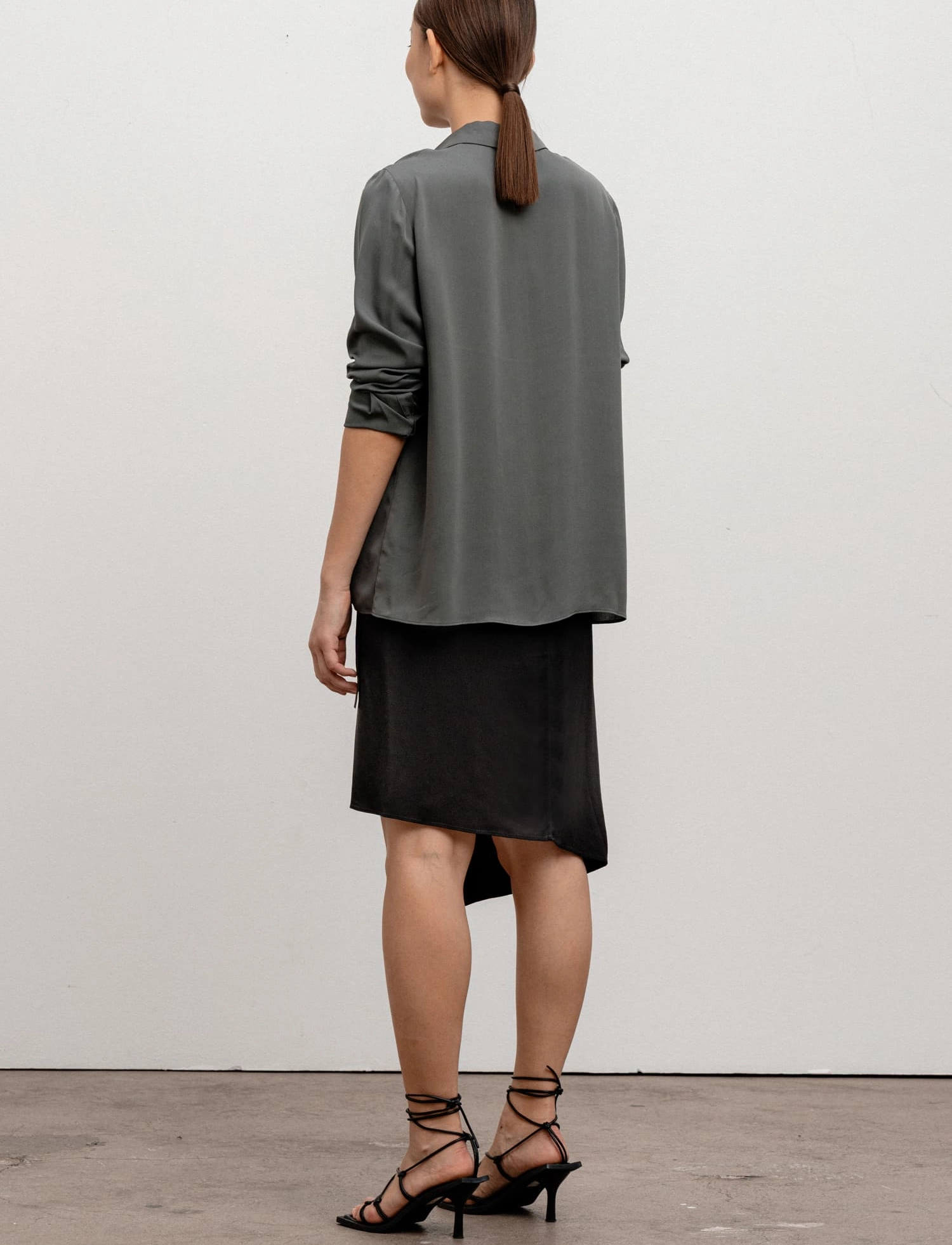 Ahlvar Gallery - Mia silk shirt - military green - 3