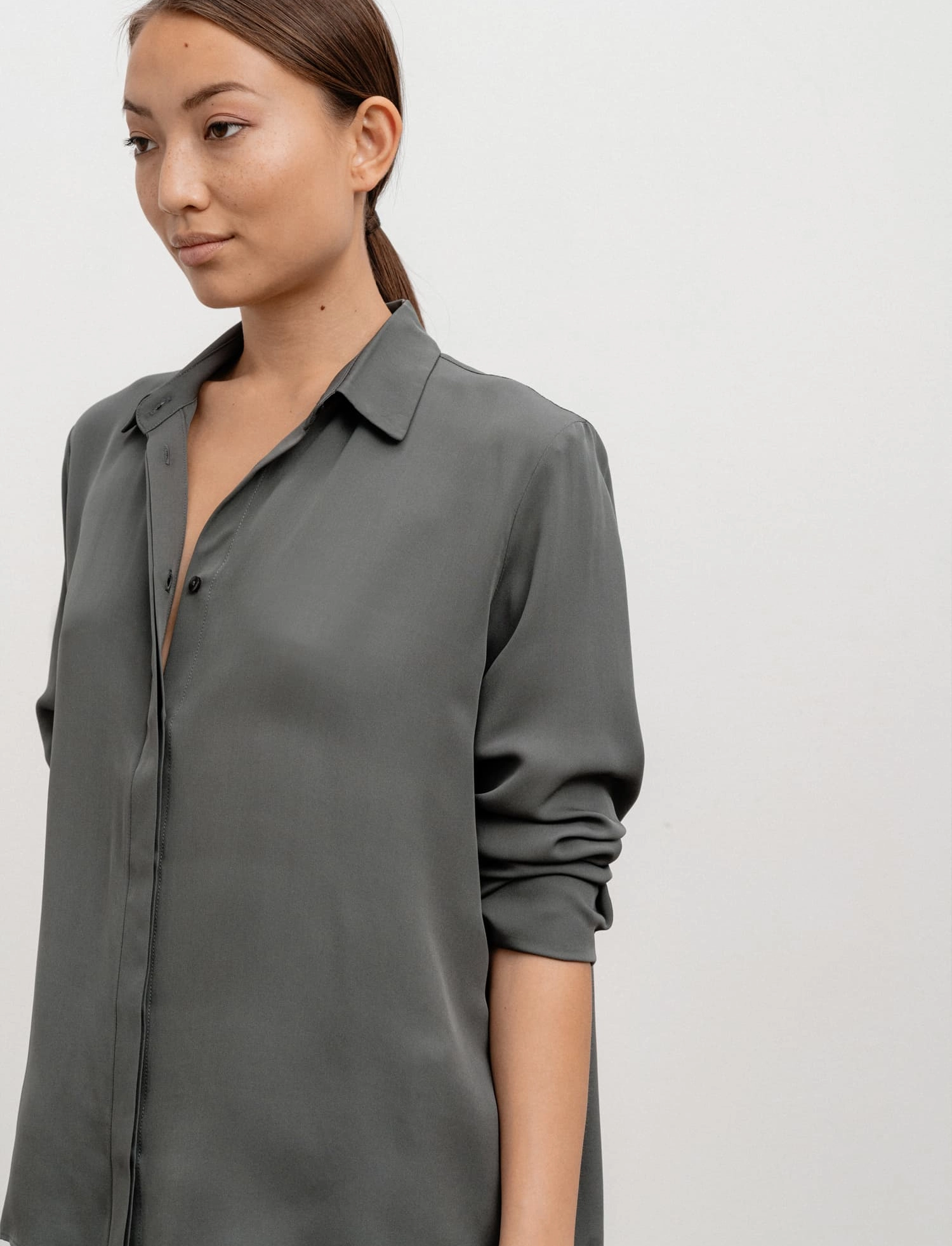 Ahlvar Gallery - Mia silk shirt - military green - 5