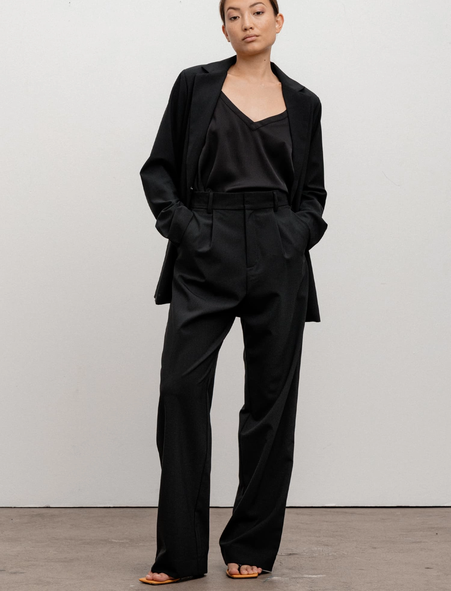 Ahlvar Gallery - Noma wool trousers - black - 2