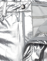 Ahlvar Gallery - Amaya latex trousers - bikses ar šaurām starām - silver - 3