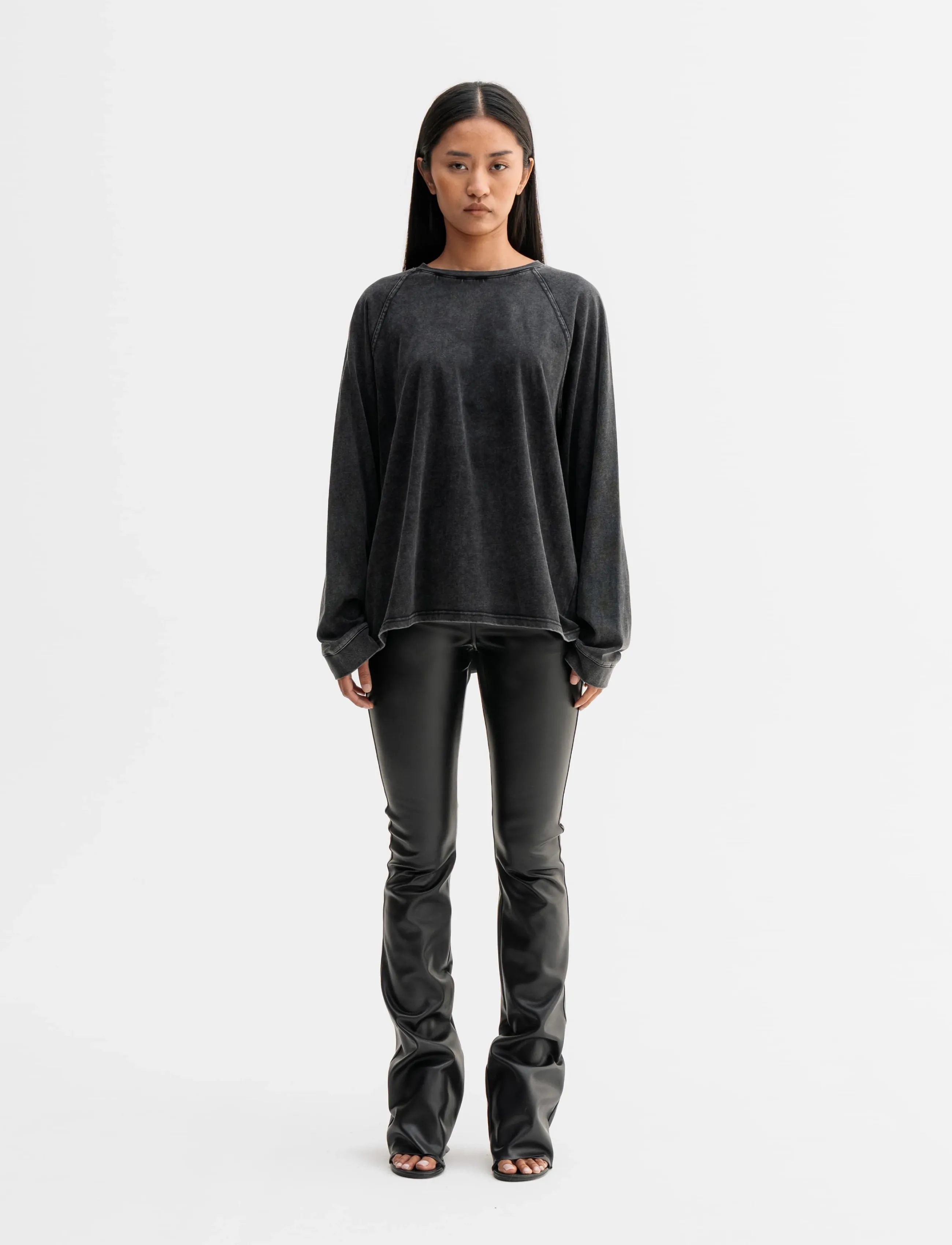 Ahlvar Gallery - Thelma LS tee - långärmade toppar - washed black - 3