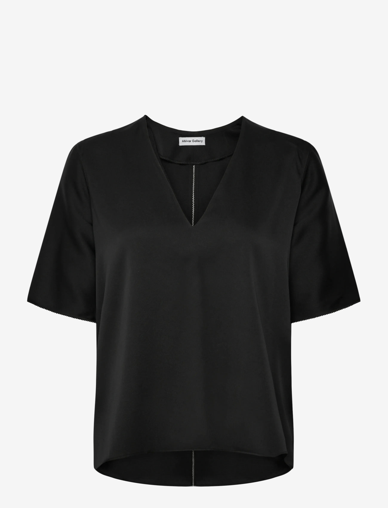 Ahlvar Gallery - Yoli v-neck silk blouse - kortærmede skjorter - black - 0