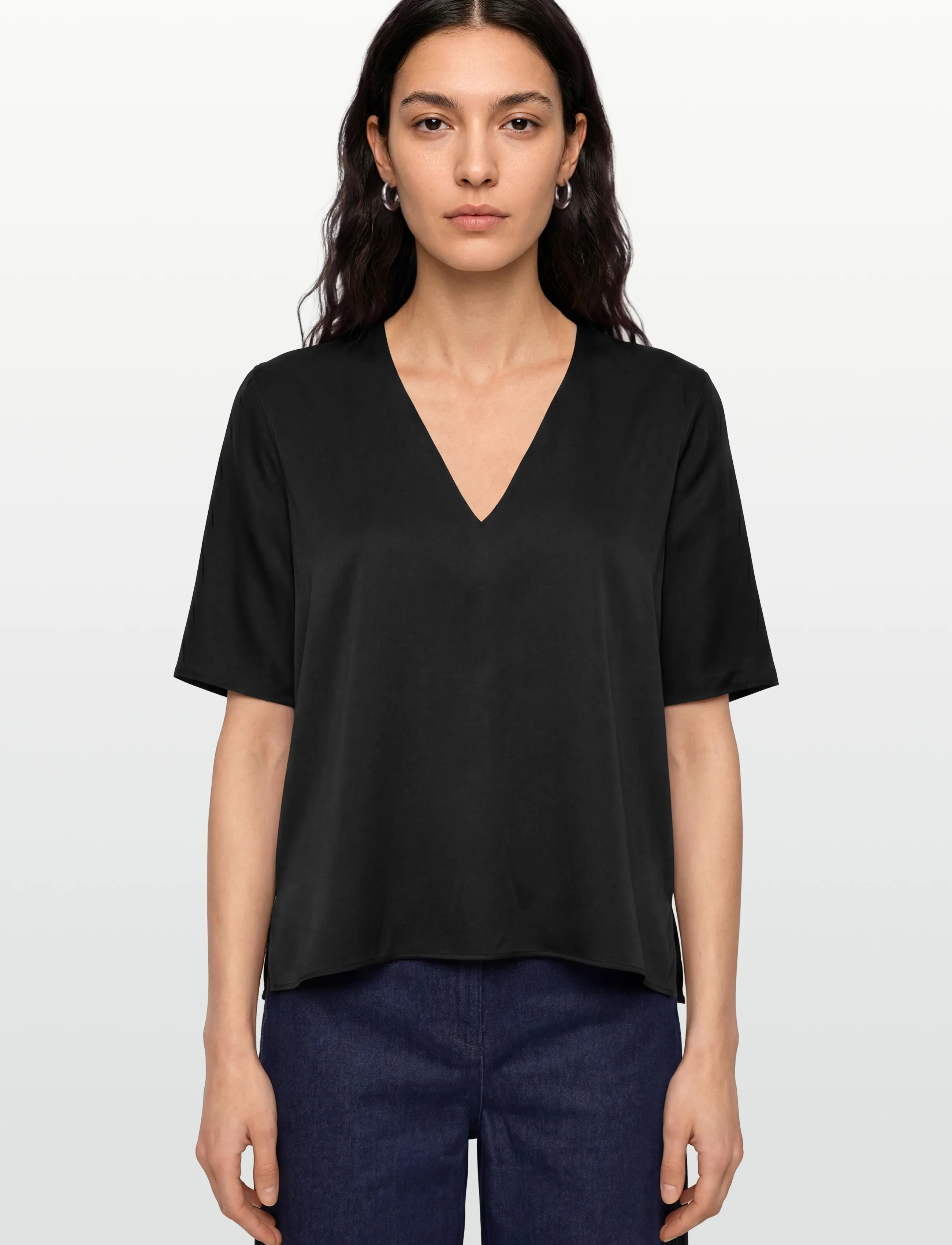 Ahlvar Gallery - Yoli v-neck silk blouse - jeanshemden - black - 3