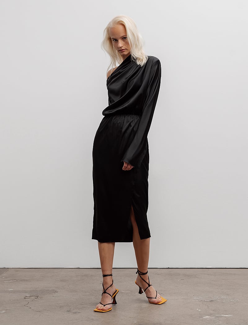Ahlvar Gallery - Cho dress - midi kjoler - black - 0