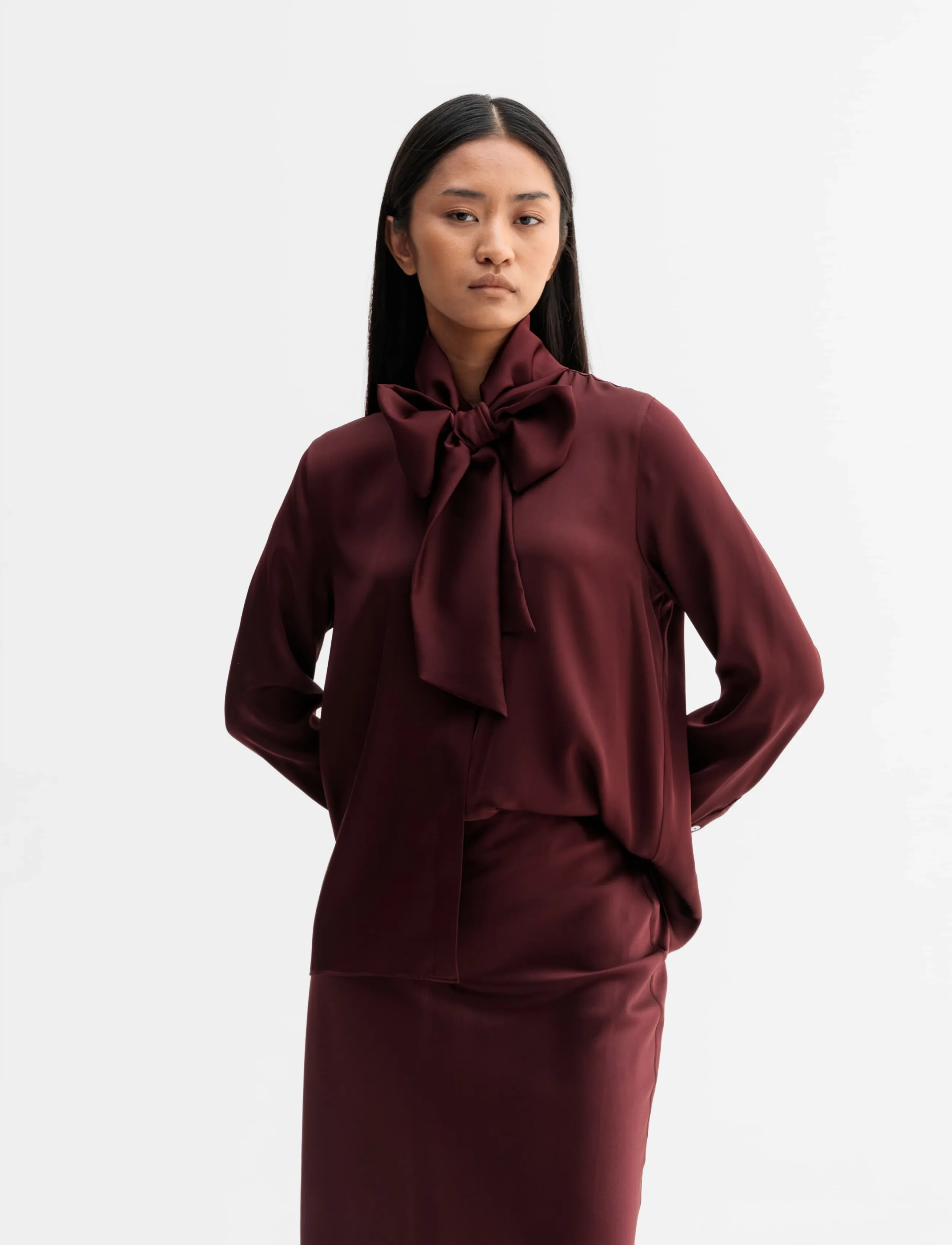 Ahlvar Gallery Miki silk blouse - Langærmede bluser - BURGUNDY / burgundy