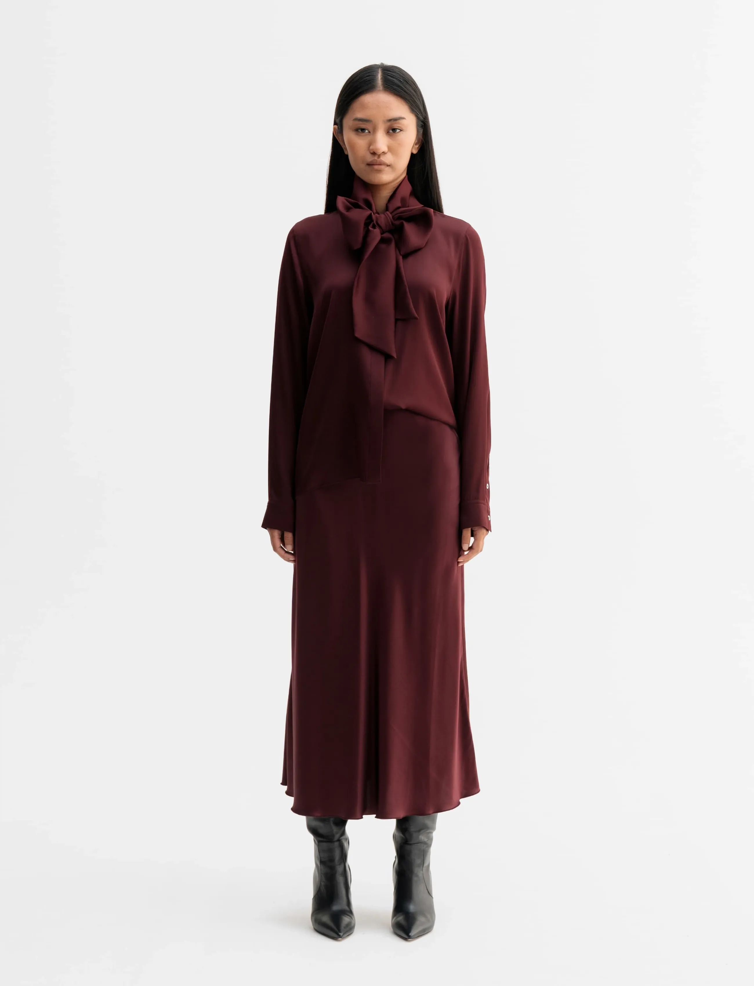 Ahlvar Gallery - Miki silk blouse - langærmede bluser - burgundy - 3