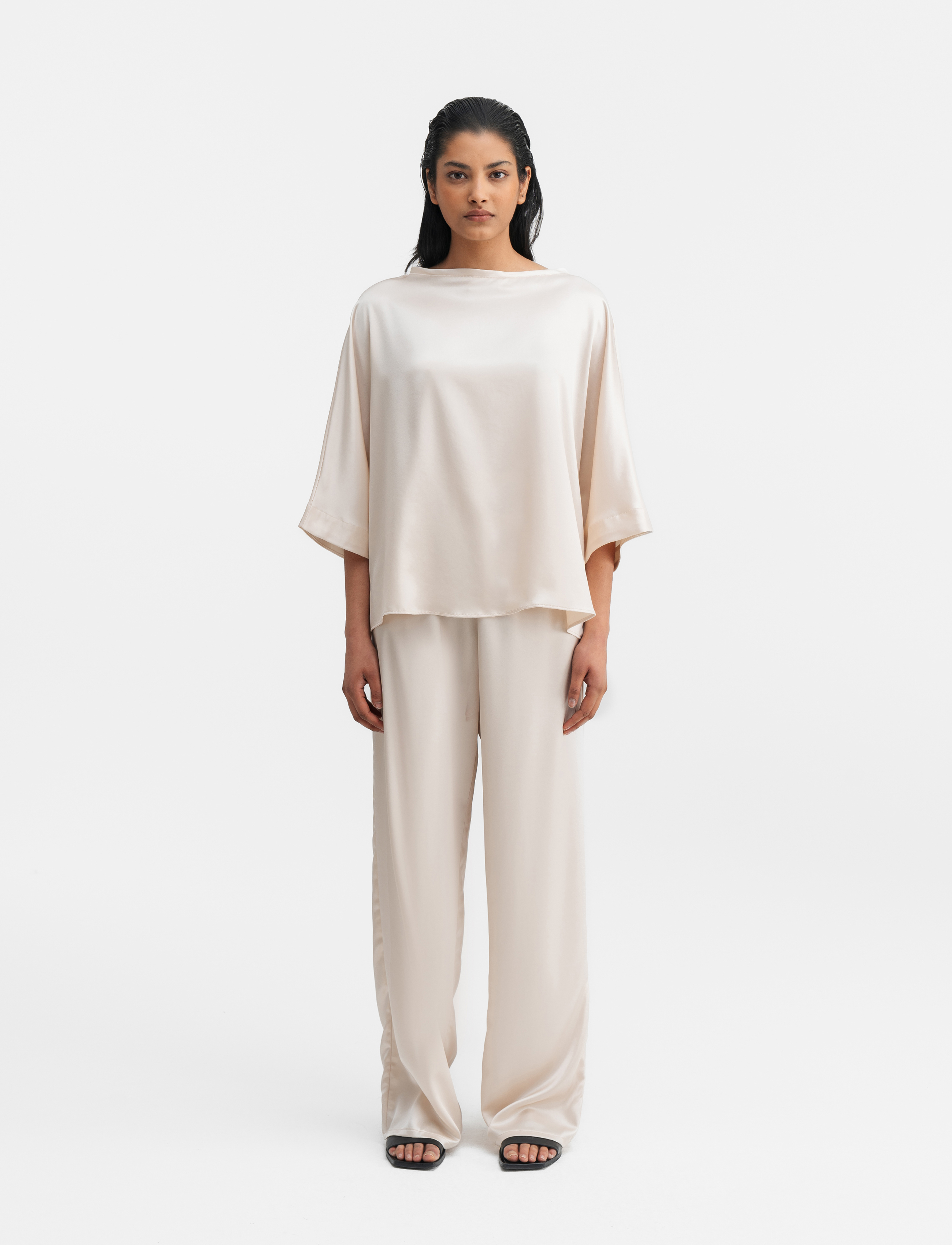 Ahlvar Gallery - Ayla satin trousers - buxur með beinum skálmum - cream - 3
