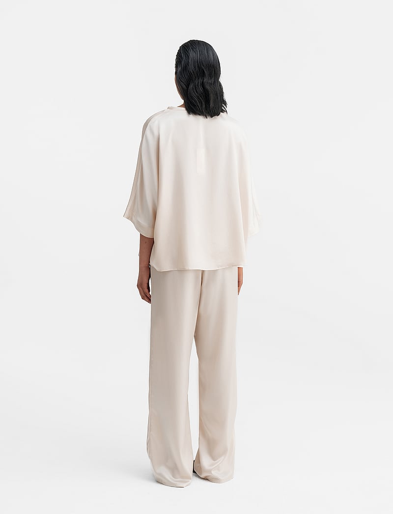 Ahlvar Gallery - Ayla satin trousers - straight leg hosen - cream - 4