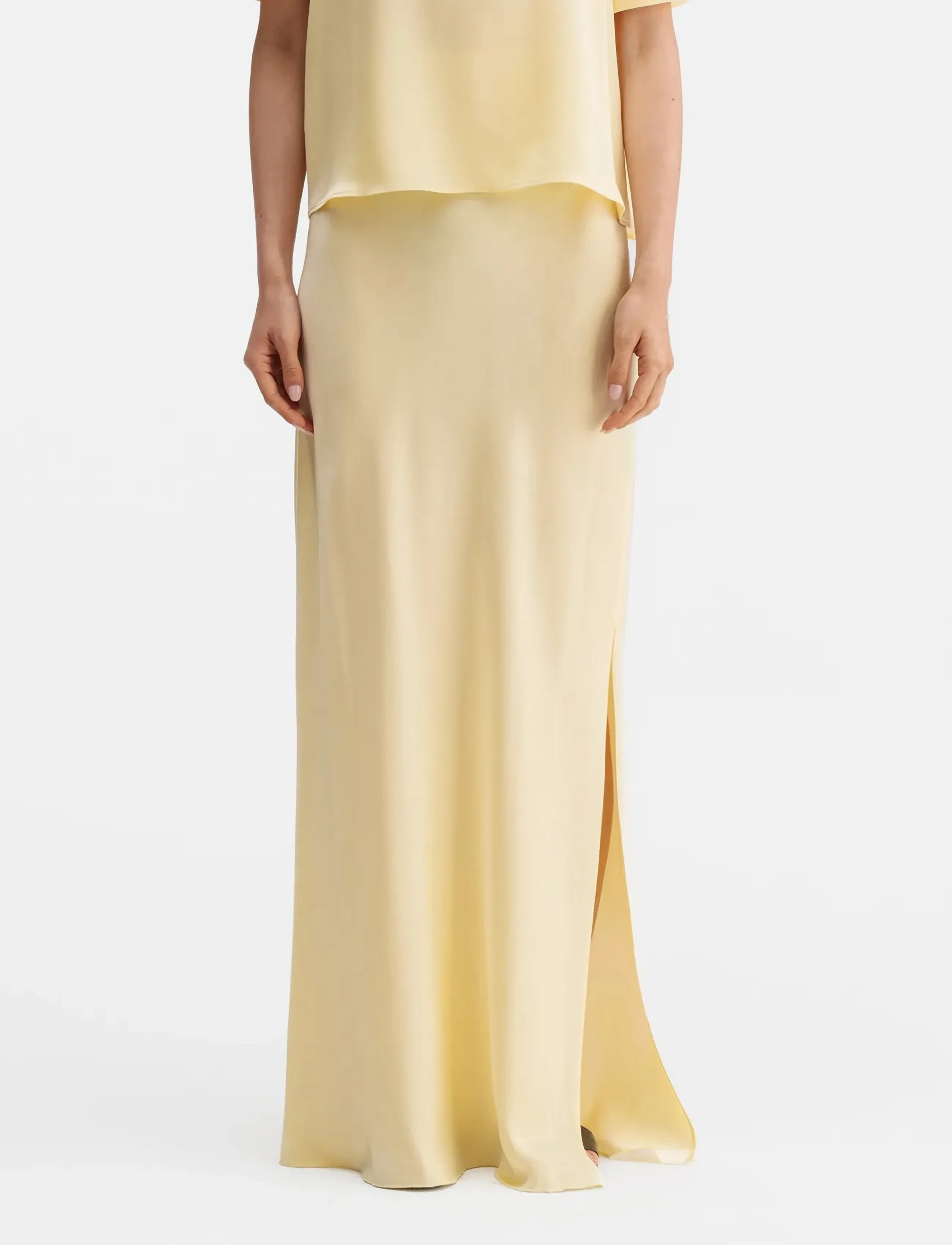 Ahlvar Gallery Hana Long Logo Satin Skirt, S, Röcke, Gelb - Maxi, Frauen