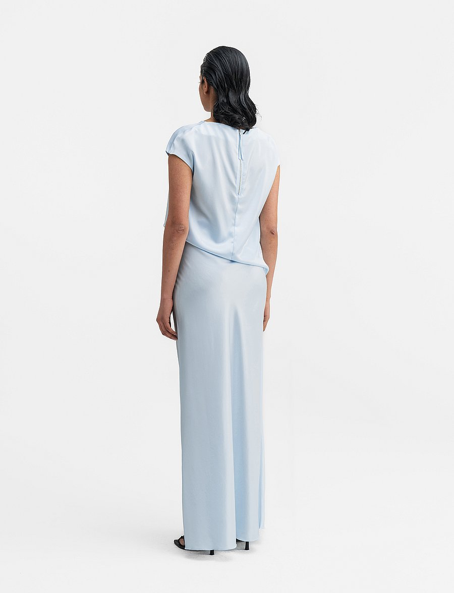 Ahlvar Gallery - Hana long logo satin skirt - maxi nederdele - sky blue - 5