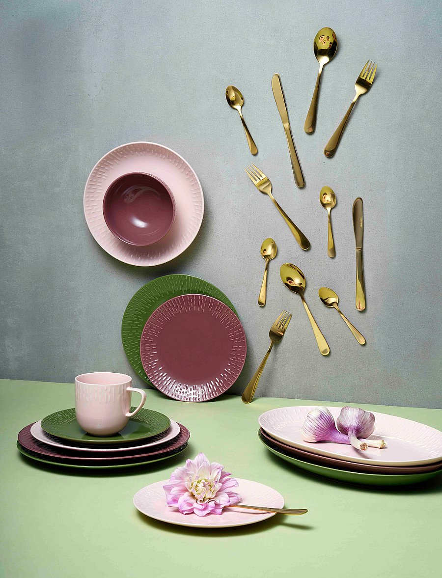 Aida - Confetti dinner plate w/relief 1 pcs giftbox - speiseteller - bordeaux - 0