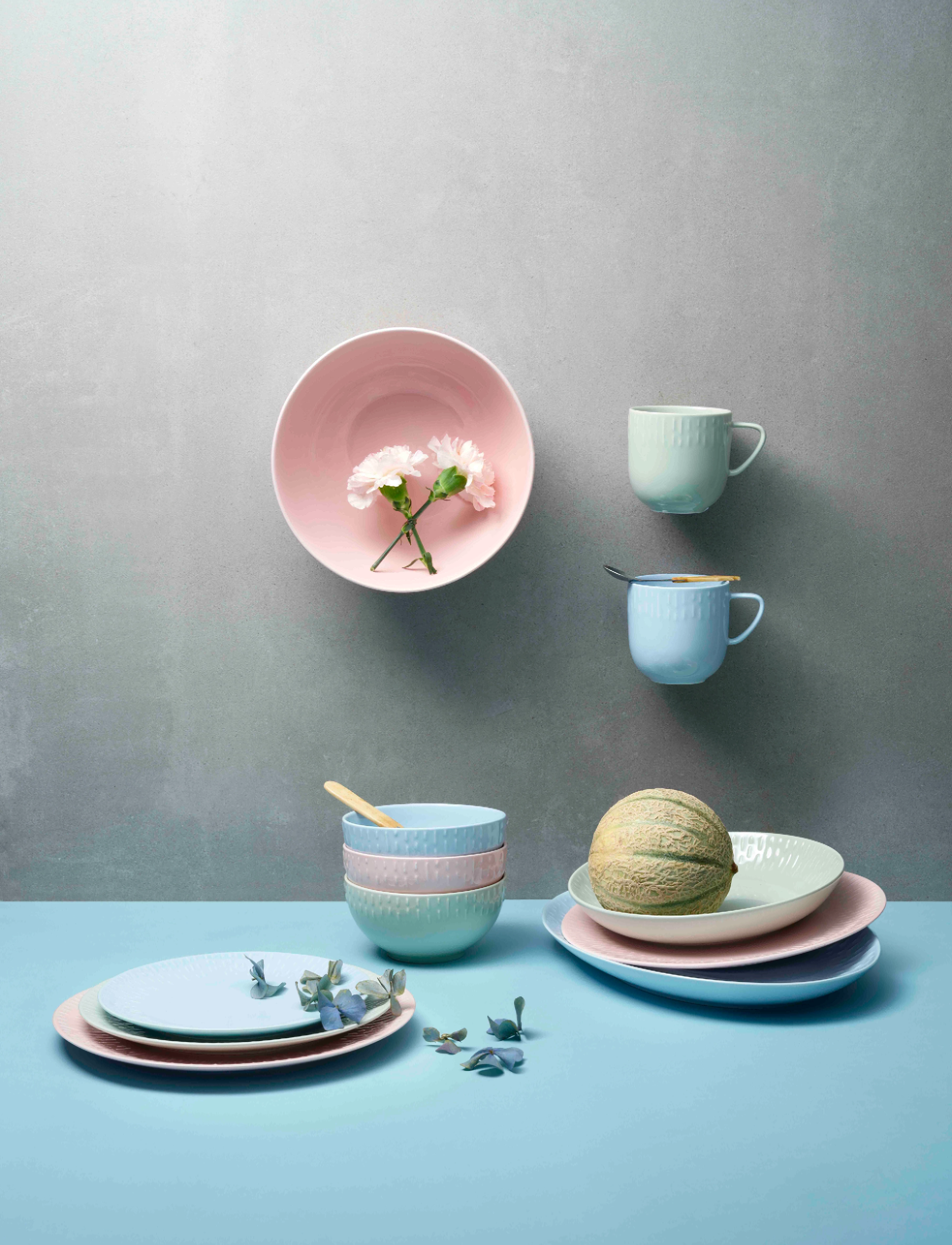 Aida Confetti Oval Dish W/Relief 1 Pcs. Giftbox, 36.8X25.8 cm x 36.8, Blue, Serveringsfade > Serveringsfade, Unisex