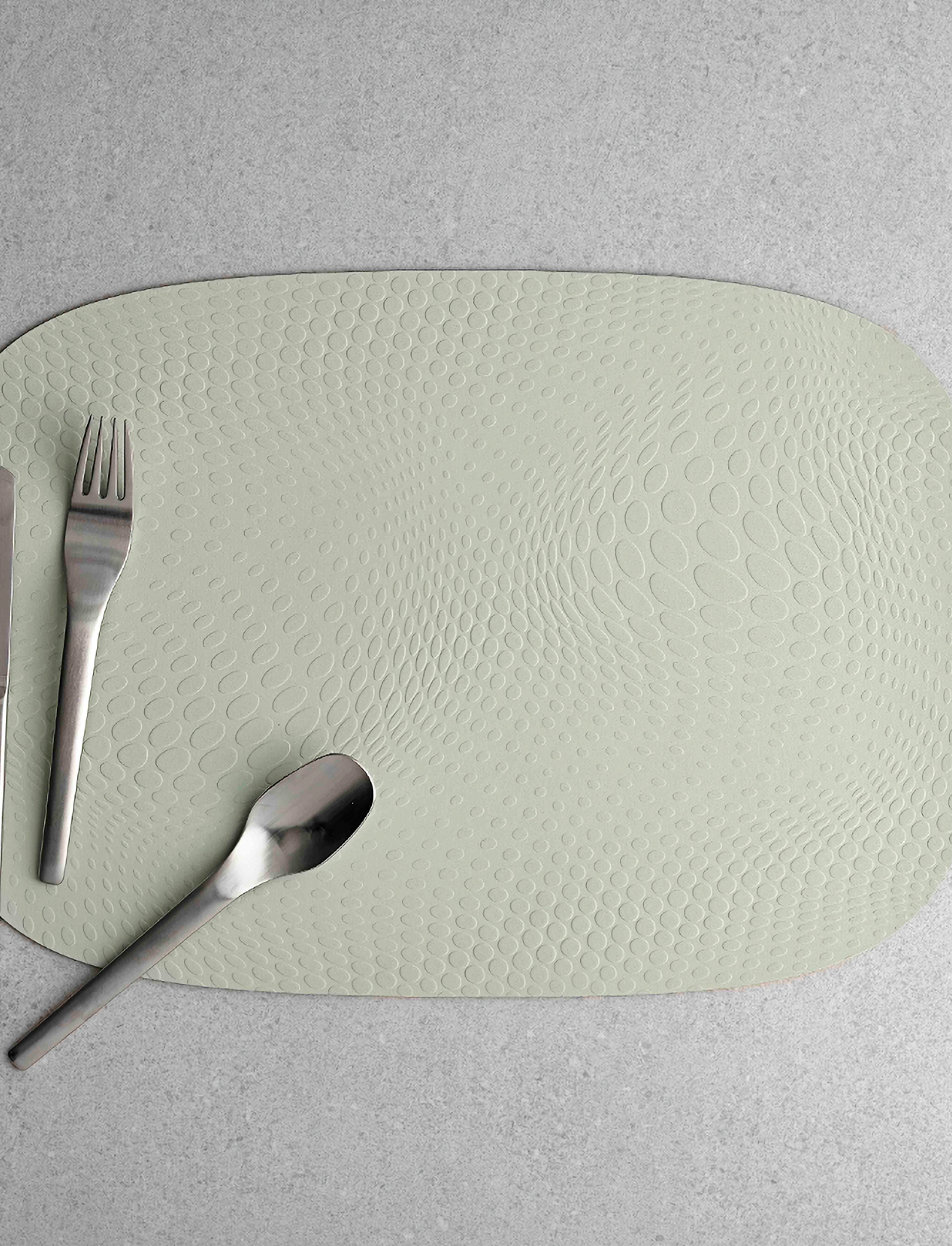Aida Karim Rashid Pistachio Dækkeserviet 95% Genbrugslæder 1 Stk 45,0X30,6 Cm, One Size x 45, Kitchen Textiles, Grün - Placemats, Homeware