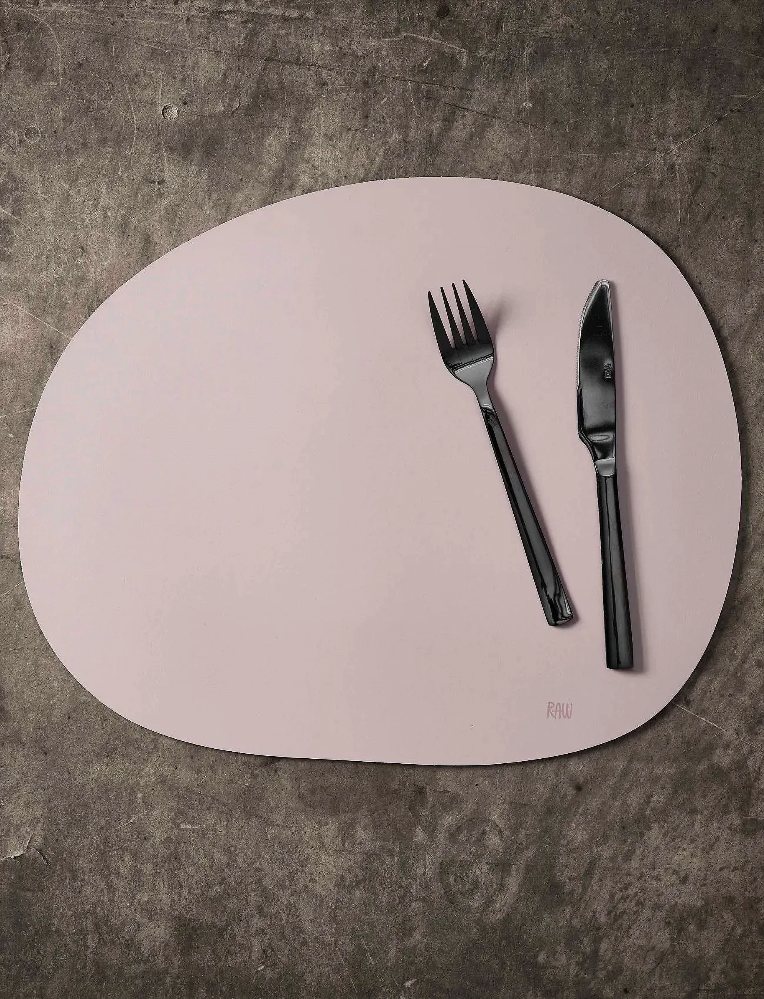 Aida Raw Silicone Placemat Soft Surface 1 Pcs. 41 X 33.5 Cm, 41X33.5 cm, Tableware, Rosa - Placemats, Kinder