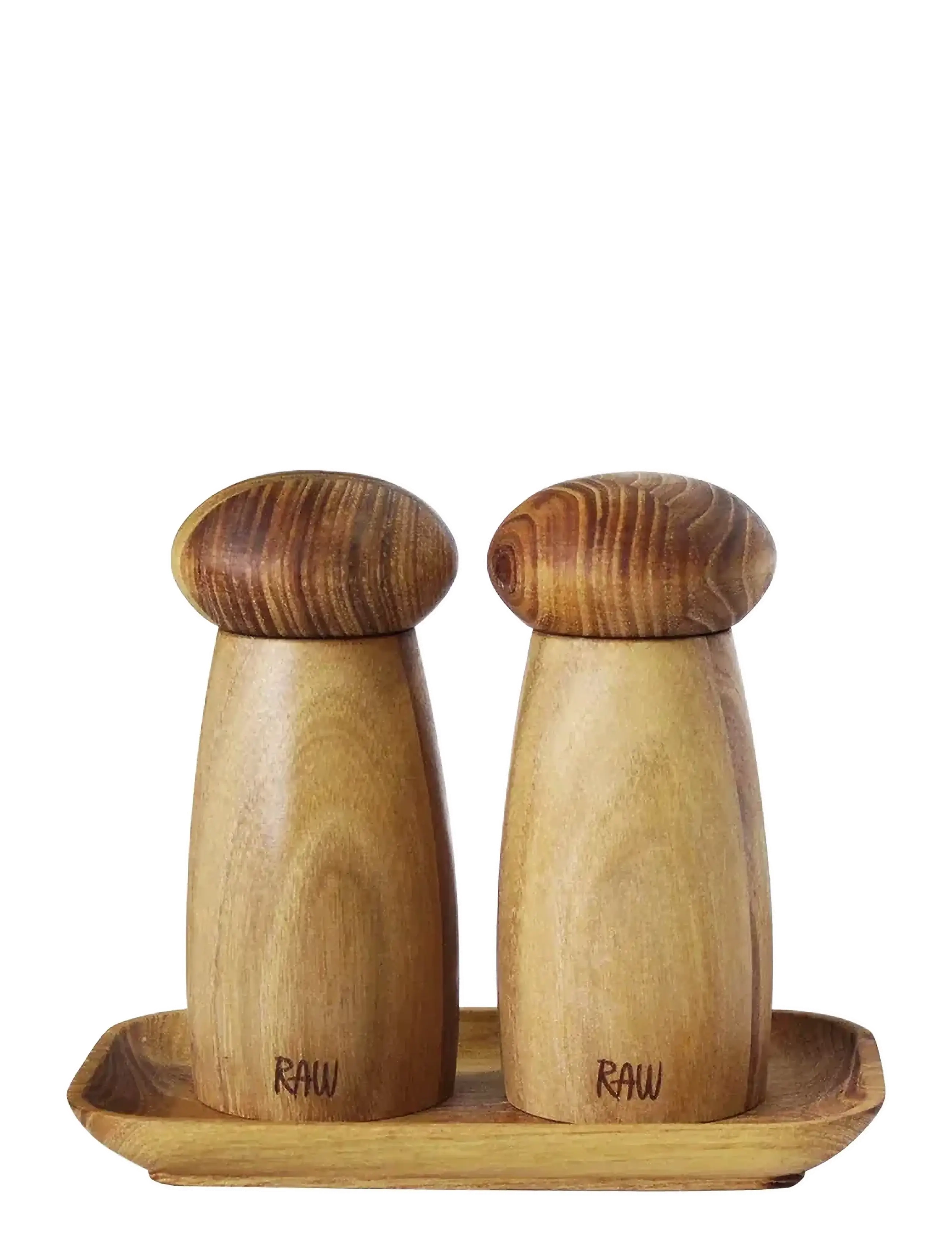 Aida RAW Teak - small ceramic grinder set with tray Grinder H13.4xD6.0 cm. / tray L17xW10xH1.9cm. - Köögiriistad - NATURAL / brown